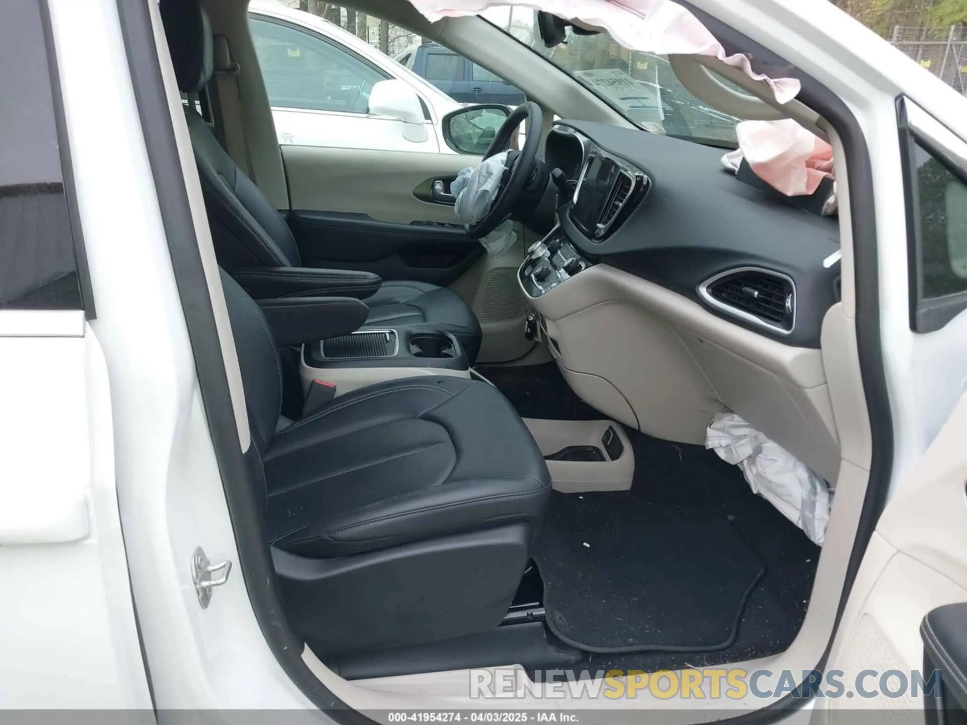 5 fotografías del automóvil dañado 2C4RC1BG5RR125223 CHRYSLER PACIFICA 2024