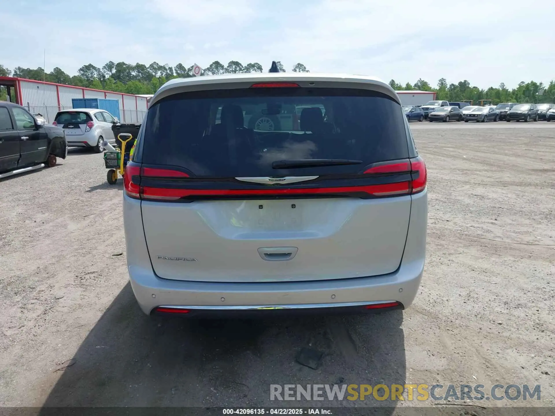16 fotografías del automóvil dañado 2C4RC1BG5RR132205 CHRYSLER PACIFICA 2024