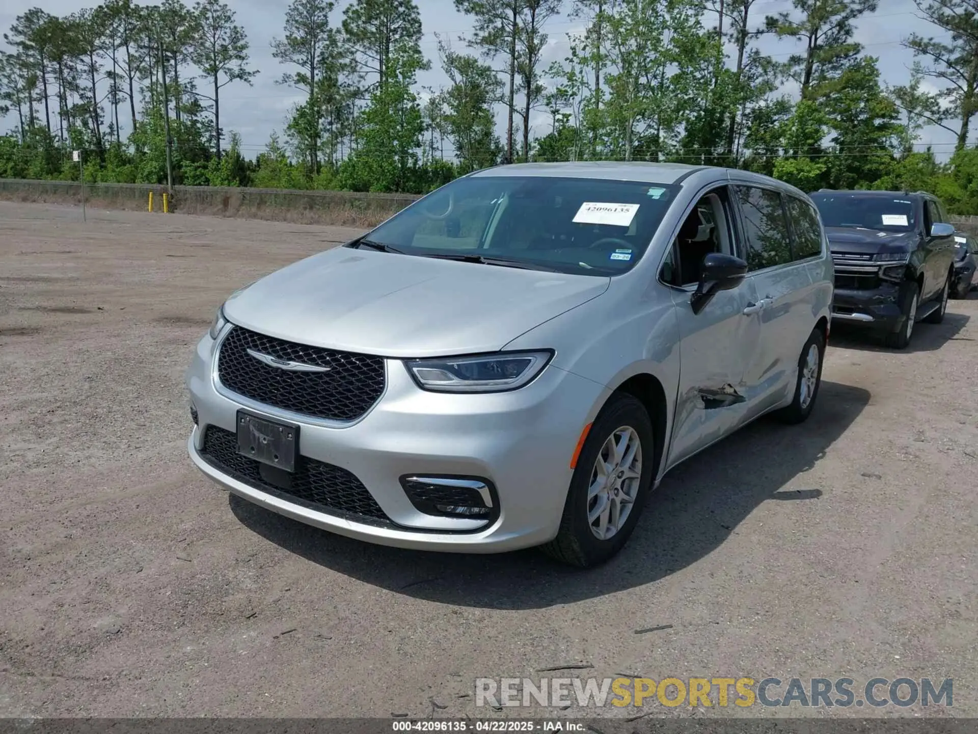 2 fotografías del automóvil dañado 2C4RC1BG5RR132205 CHRYSLER PACIFICA 2024