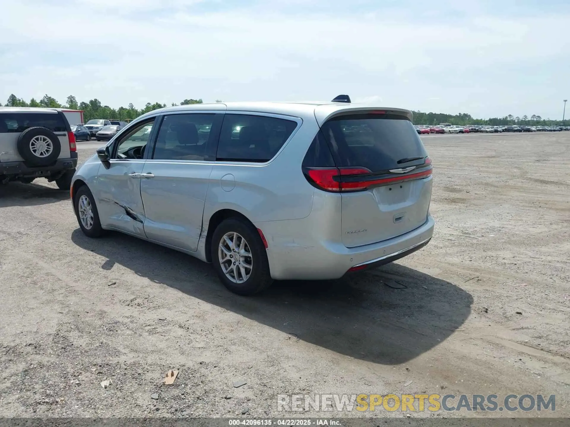 3 fotografías del automóvil dañado 2C4RC1BG5RR132205 CHRYSLER PACIFICA 2024