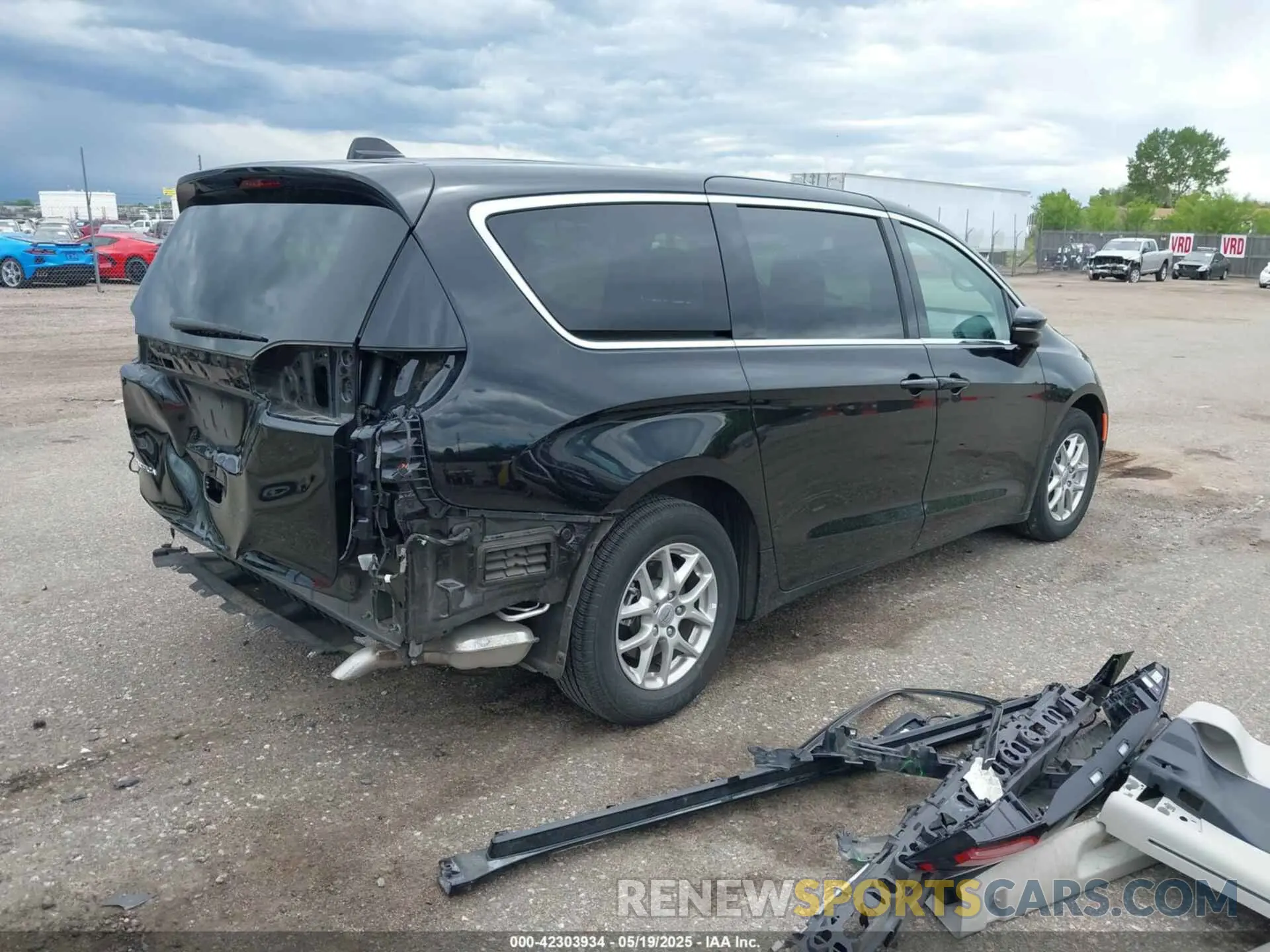 4 fotografías del automóvil dañado 2C4RC1BG5RR136139 CHRYSLER PACIFICA 2024