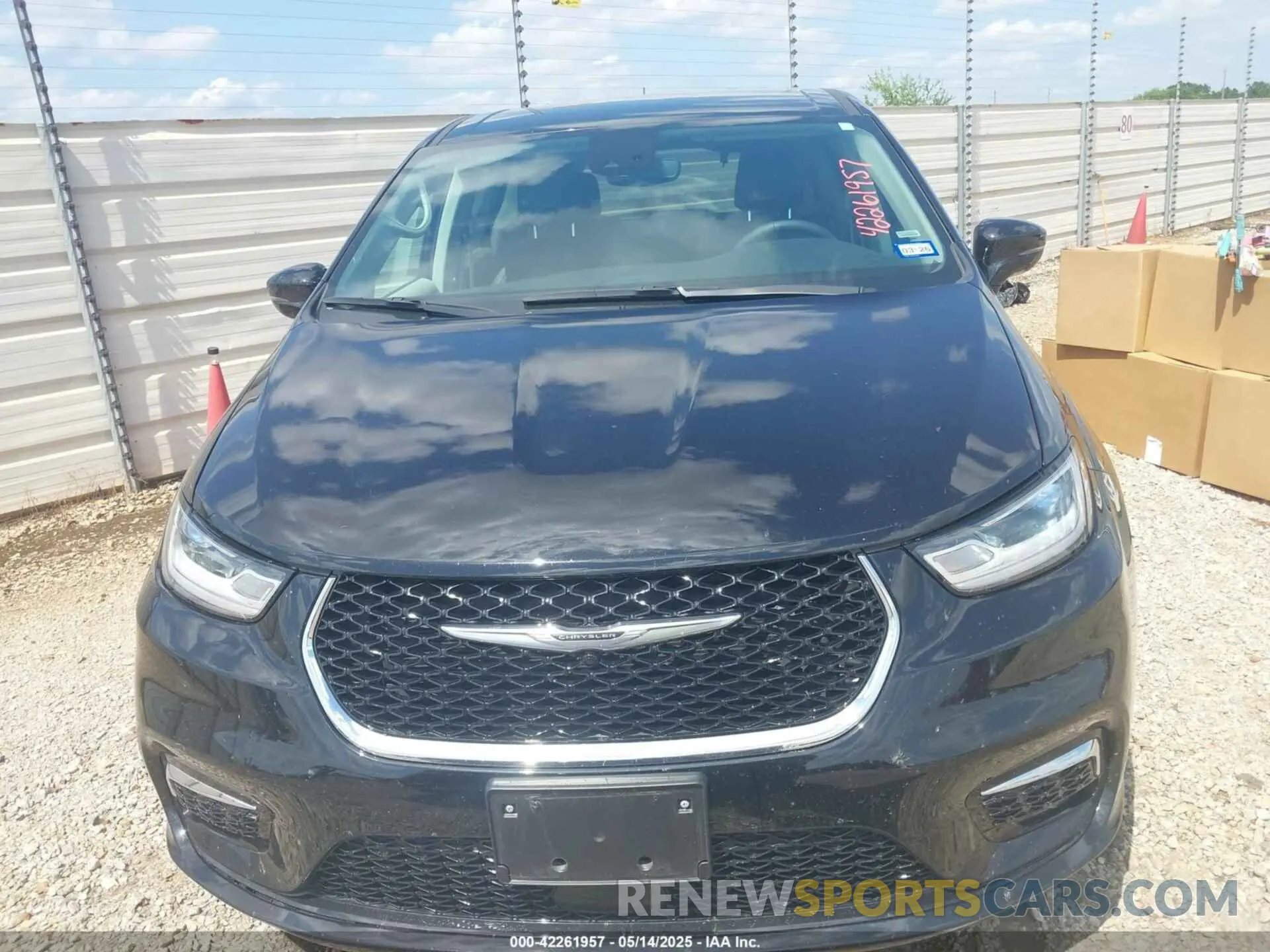 12 fotografías del automóvil dañado 2C4RC1BG5RR143821 CHRYSLER PACIFICA 2024