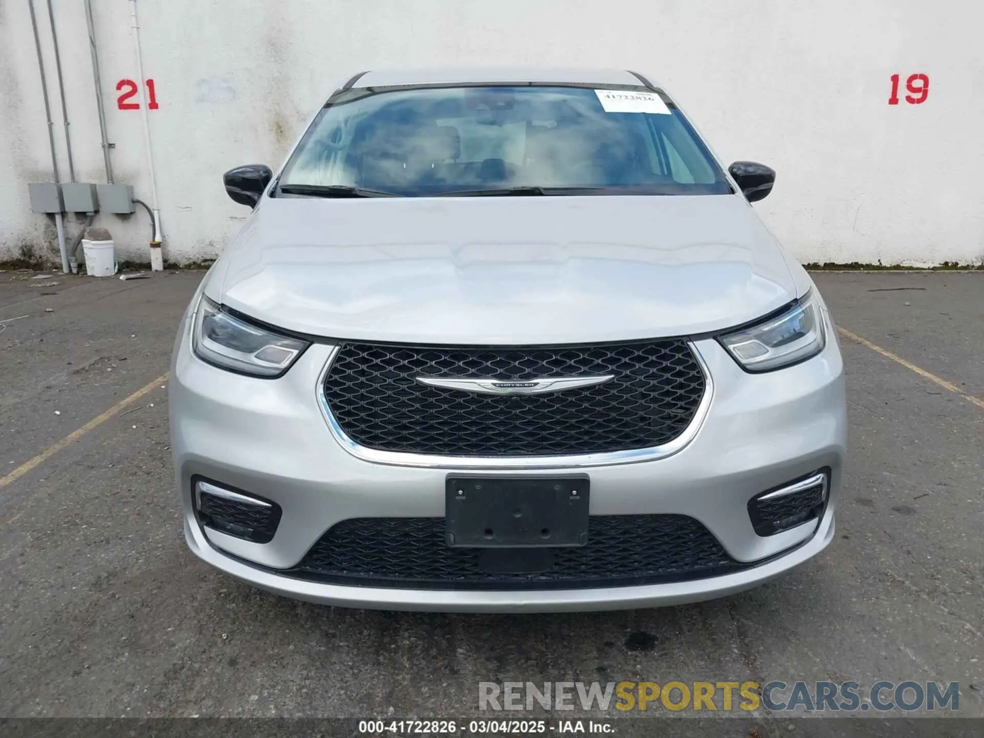 12 fotografías del automóvil dañado 2C4RC1BG5RR148047 CHRYSLER PACIFICA 2024