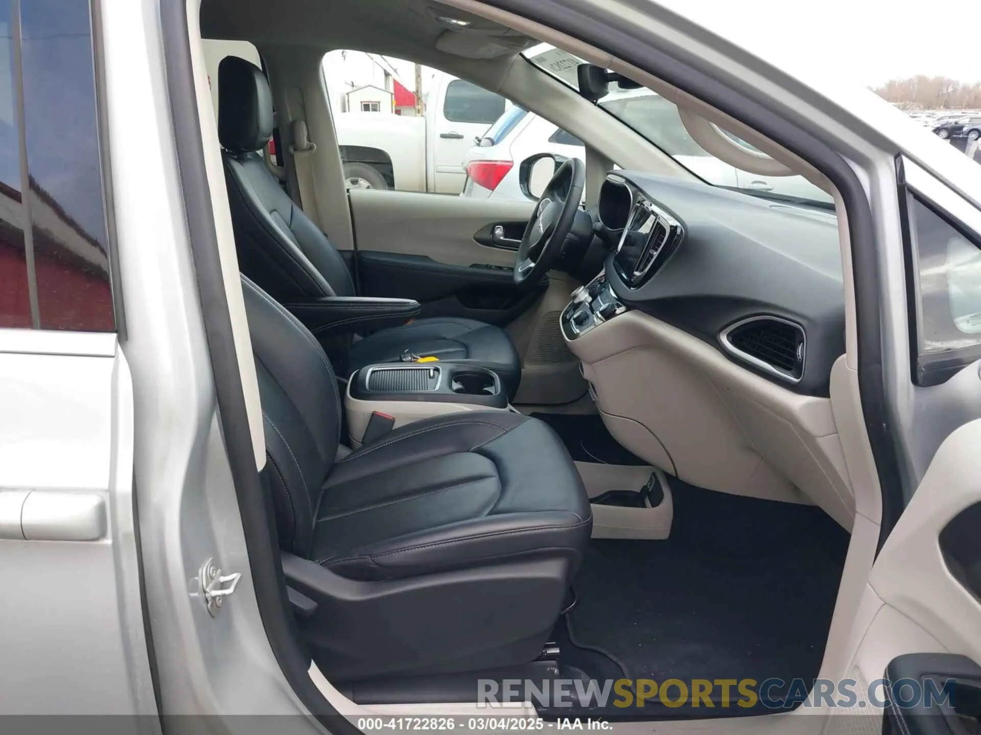 5 fotografías del automóvil dañado 2C4RC1BG5RR148047 CHRYSLER PACIFICA 2024