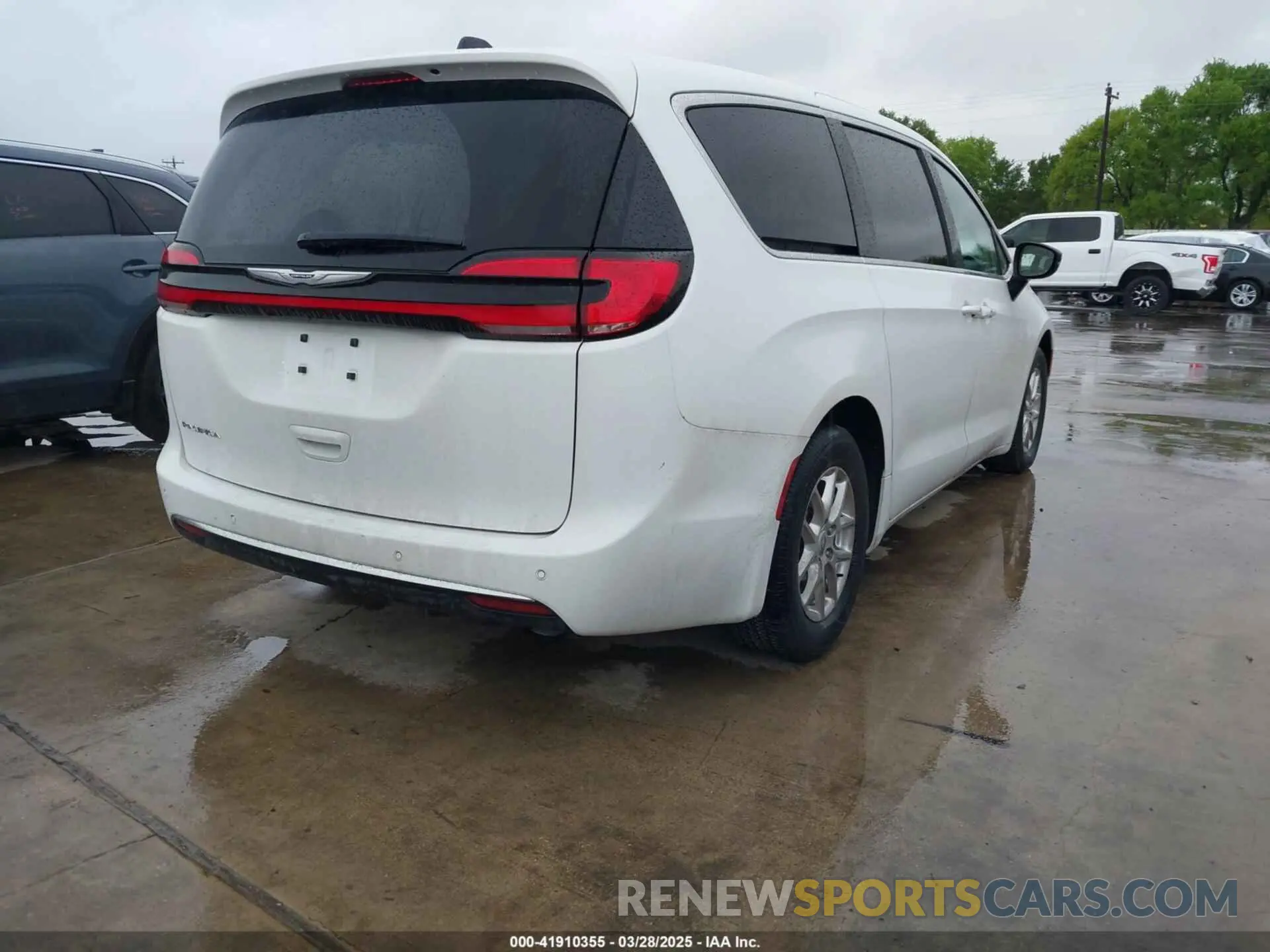 4 fotografías del automóvil dañado 2C4RC1BG5RR149022 CHRYSLER PACIFICA 2024