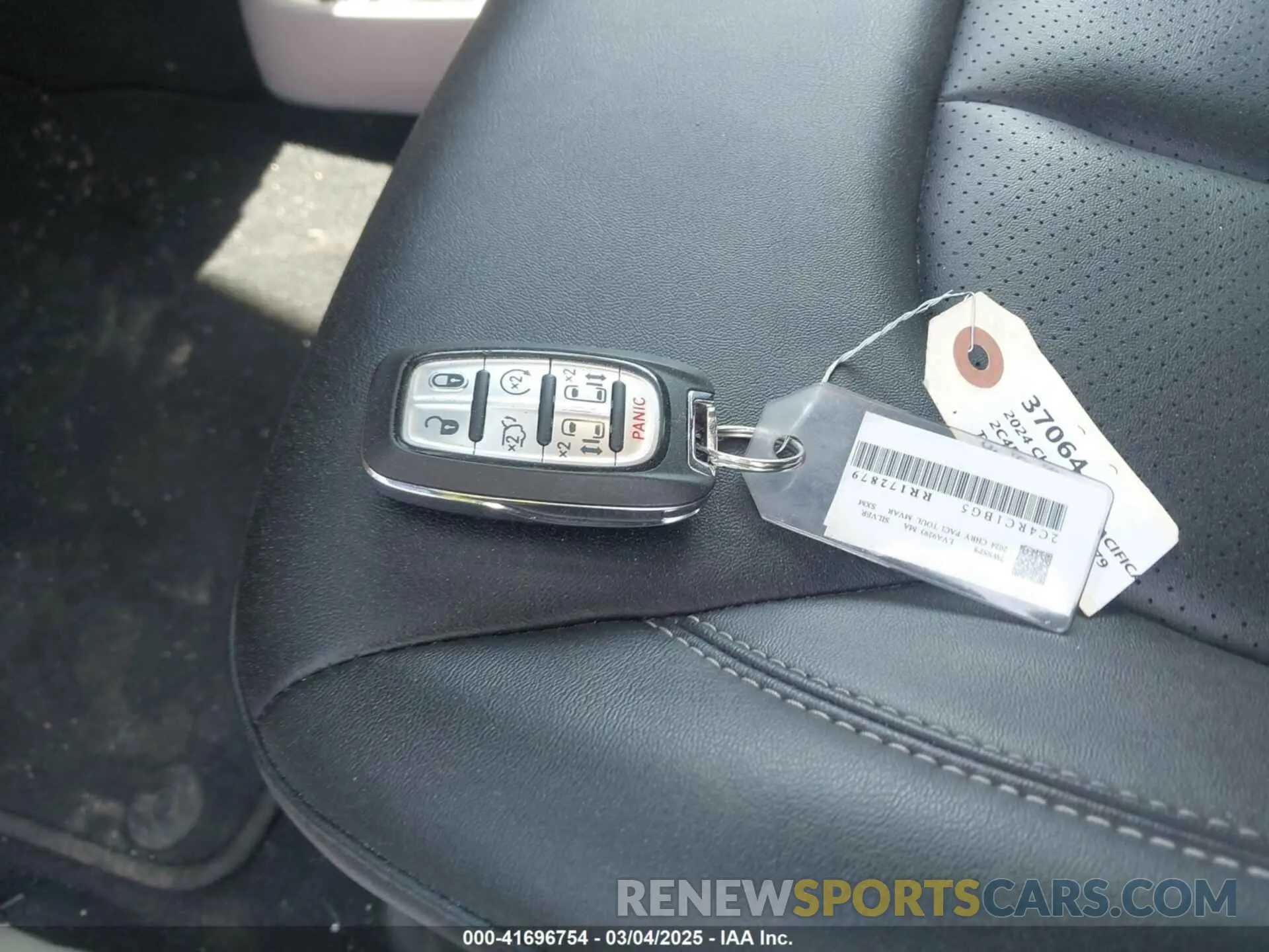 11 fotografías del automóvil dañado 2C4RC1BG5RR172879 CHRYSLER PACIFICA 2024