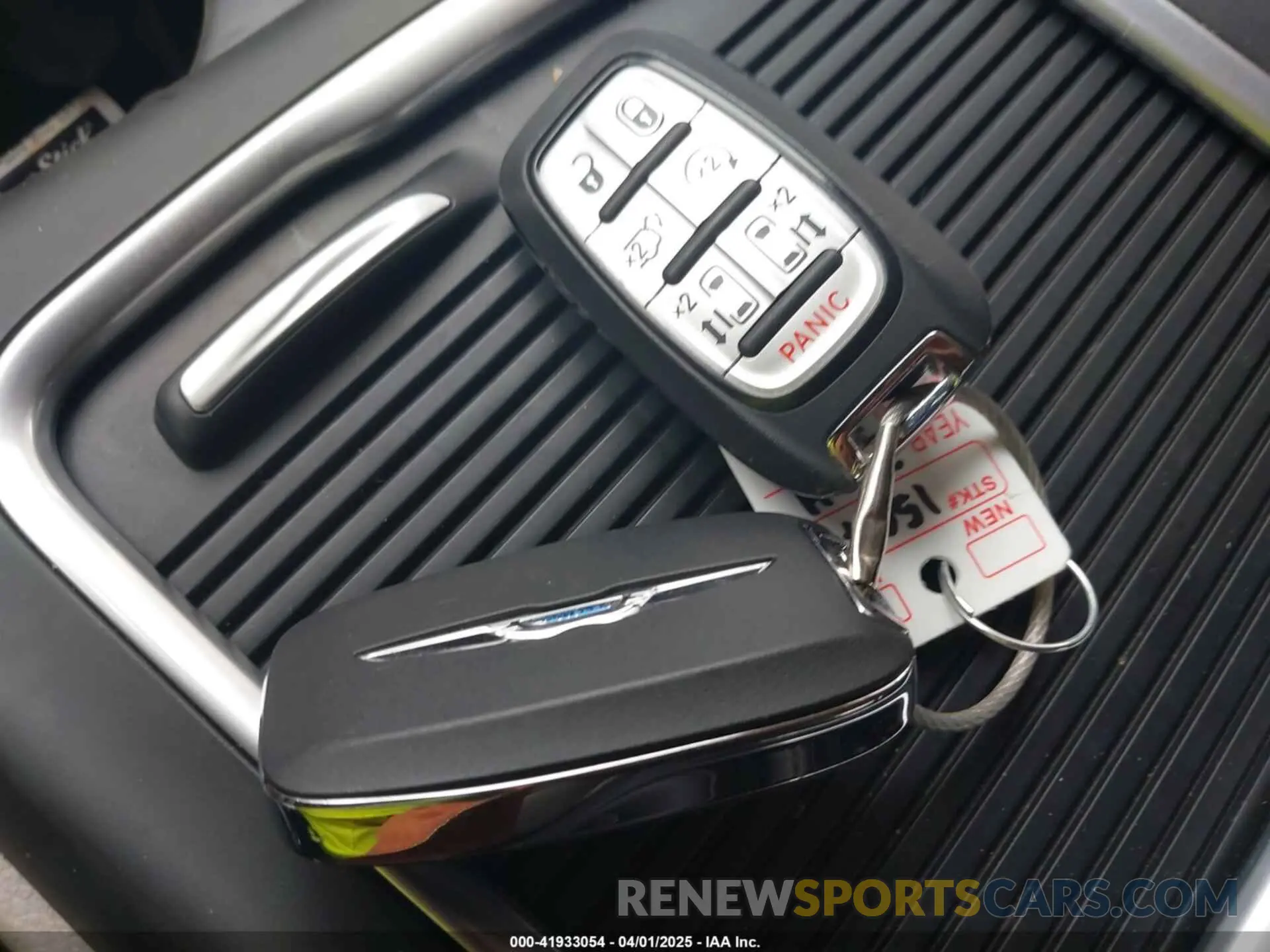 11 fotografías del automóvil dañado 2C4RC1BG5RR179332 CHRYSLER PACIFICA 2024