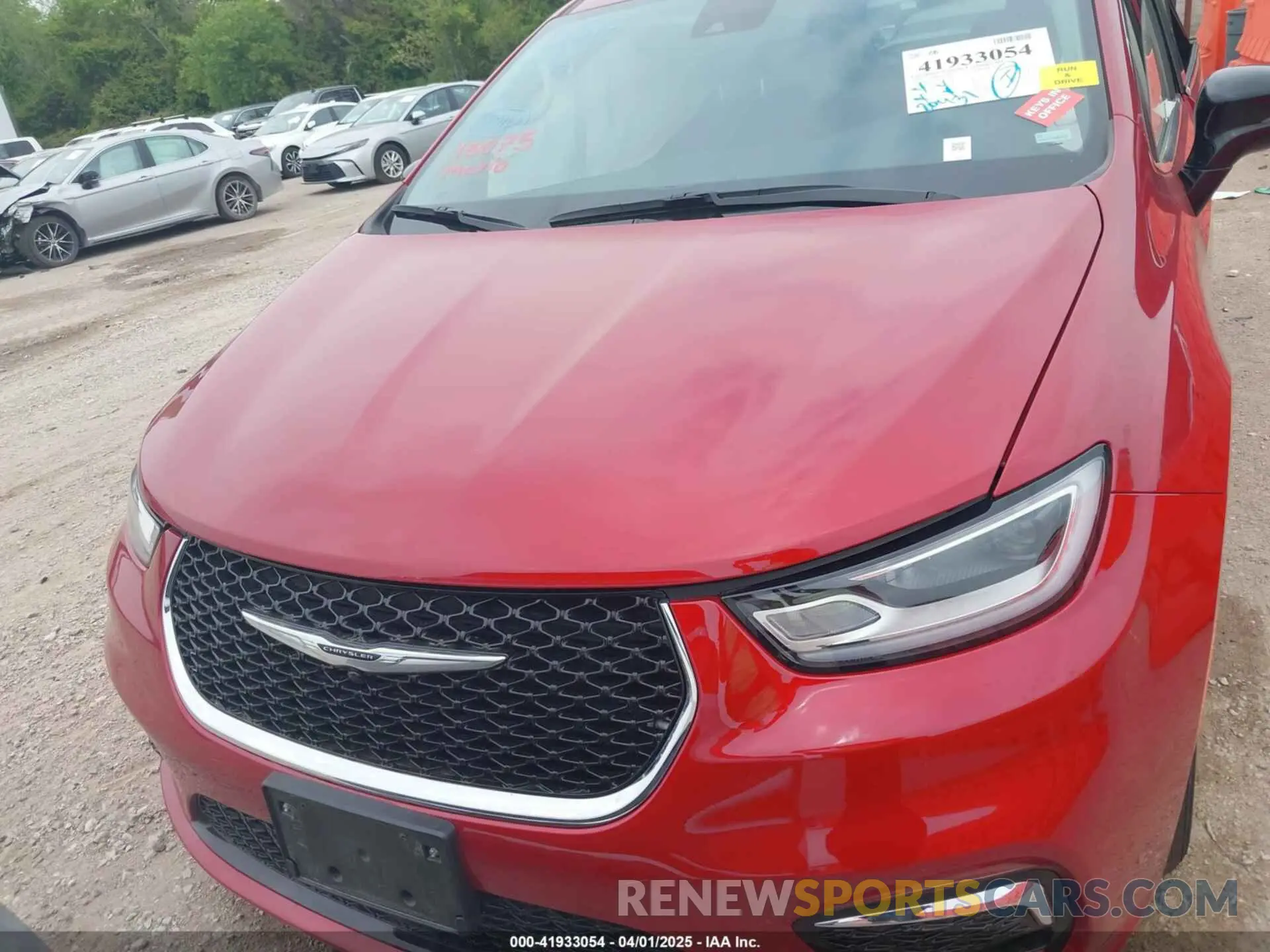 12 fotografías del automóvil dañado 2C4RC1BG5RR179332 CHRYSLER PACIFICA 2024