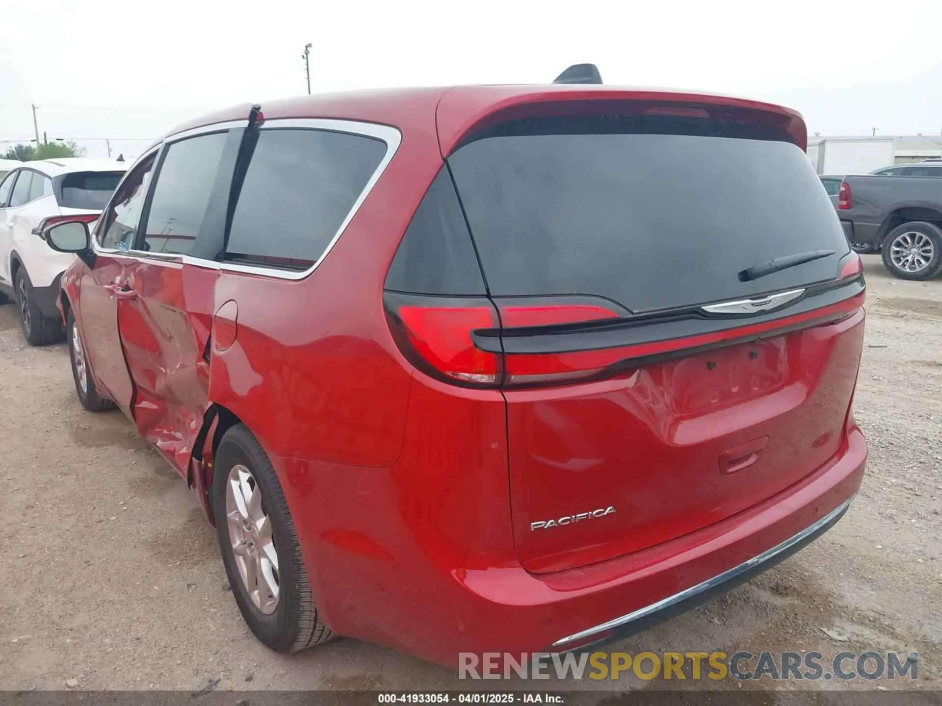 3 fotografías del automóvil dañado 2C4RC1BG5RR179332 CHRYSLER PACIFICA 2024