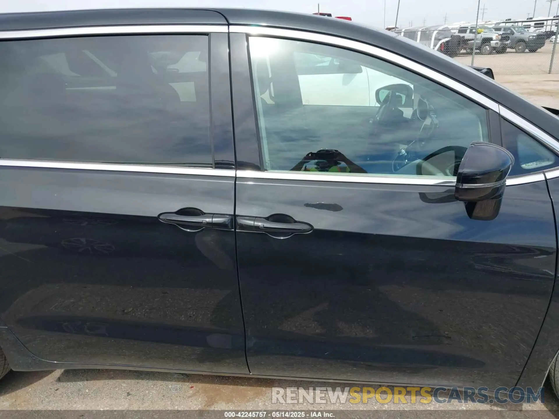 13 fotografías del automóvil dañado 2C4RC1BG6RR101545 CHRYSLER PACIFICA 2024