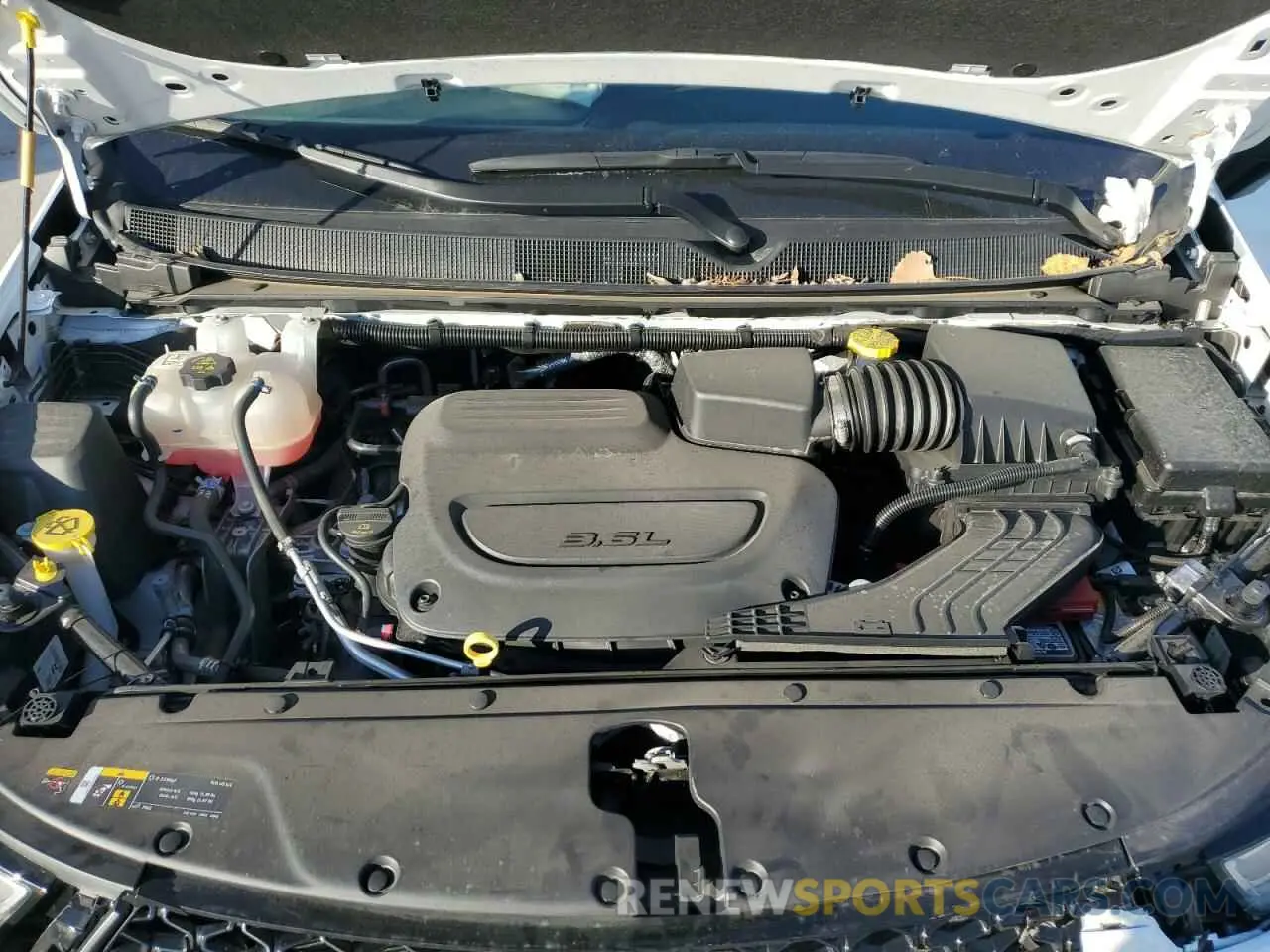 11 fotografías del automóvil dañado 2C4RC1BG6RR113792 CHRYSLER PACIFICA 2024