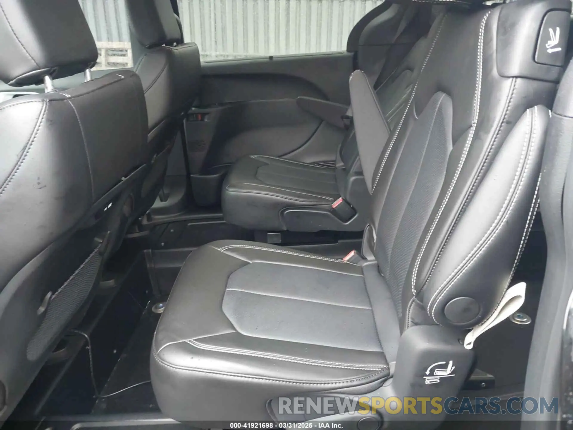 8 fotografías del automóvil dañado 2C4RC1BG6RR187584 CHRYSLER PACIFICA 2024