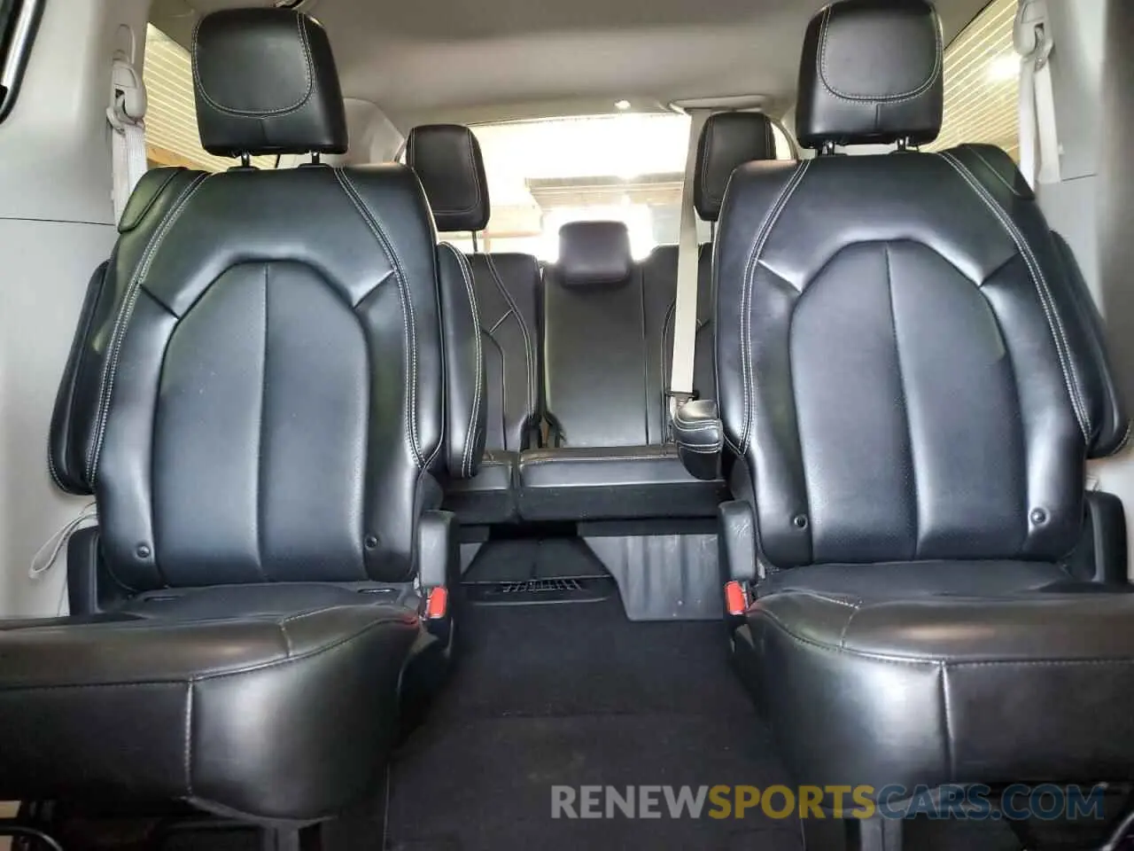 10 fotografías del automóvil dañado 2C4RC1BG7RR132819 CHRYSLER PACIFICA 2024