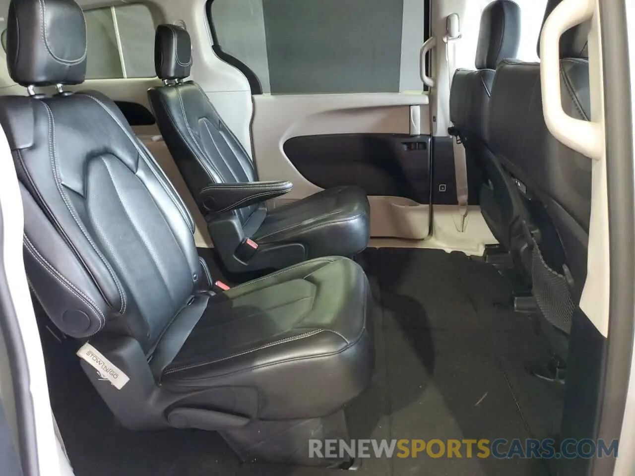 11 fotografías del automóvil dañado 2C4RC1BG7RR132819 CHRYSLER PACIFICA 2024