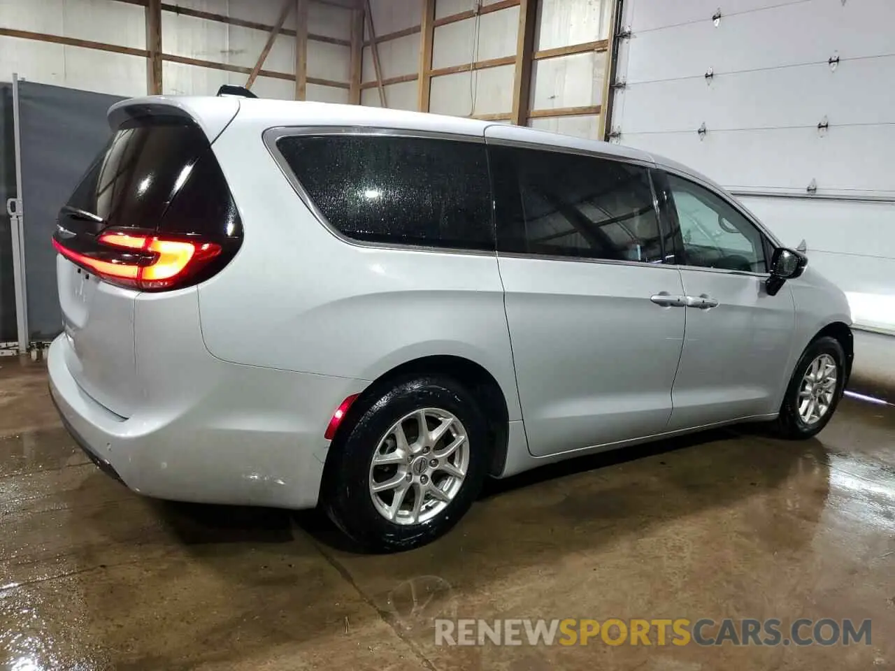 3 fotografías del automóvil dañado 2C4RC1BG7RR132819 CHRYSLER PACIFICA 2024