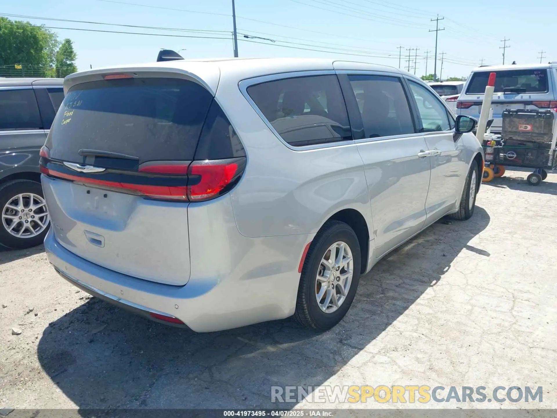 4 fotografías del automóvil dañado 2C4RC1BG7RR149779 CHRYSLER PACIFICA 2024