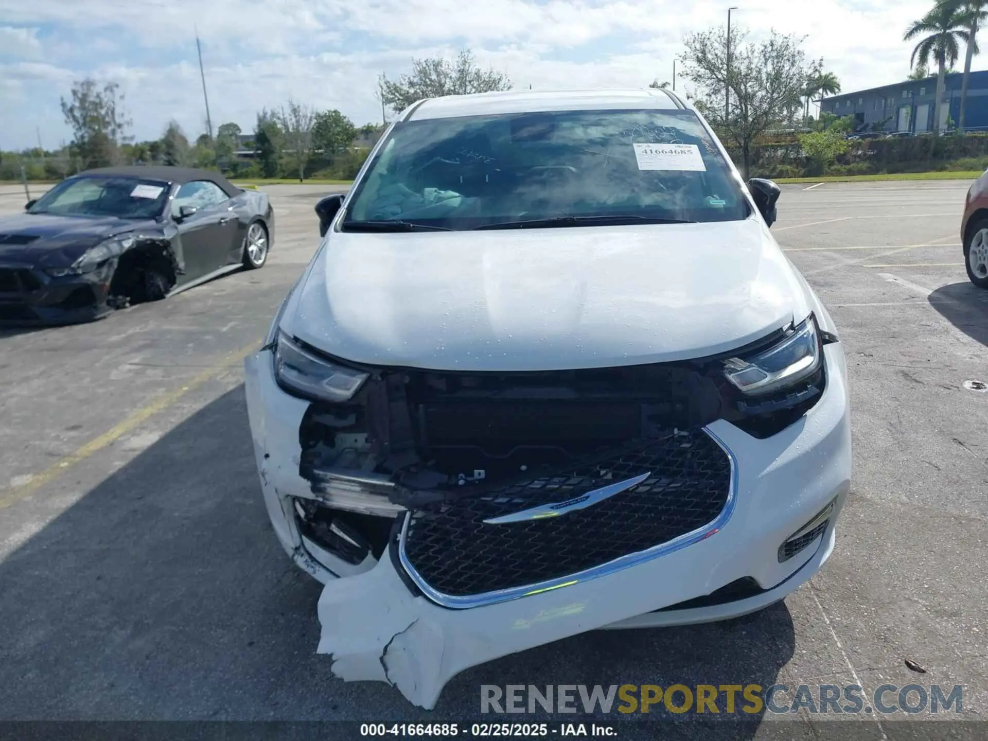 12 fotografías del automóvil dañado 2C4RC1BG7RR155422 CHRYSLER PACIFICA 2024