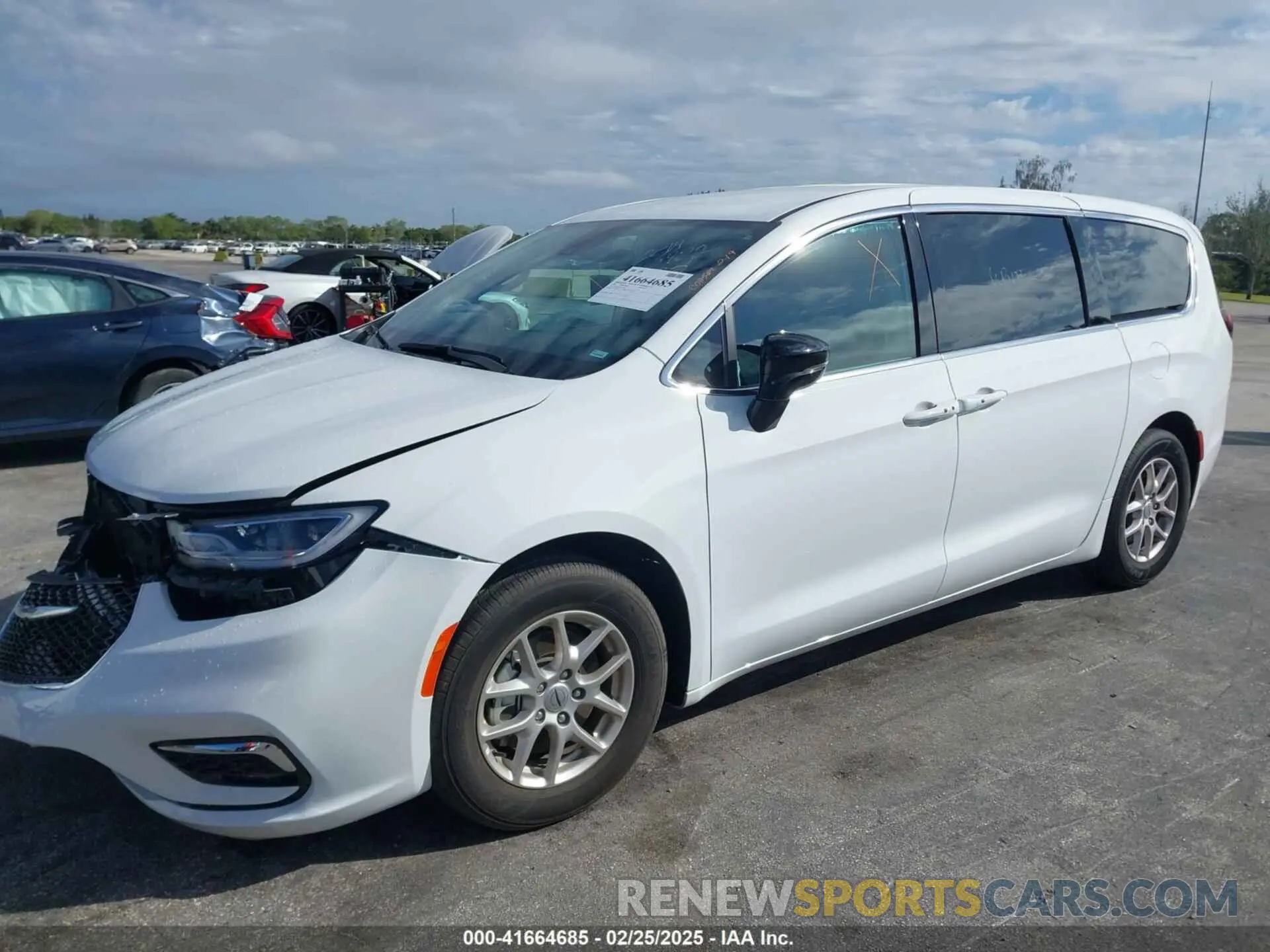 2 fotografías del automóvil dañado 2C4RC1BG7RR155422 CHRYSLER PACIFICA 2024
