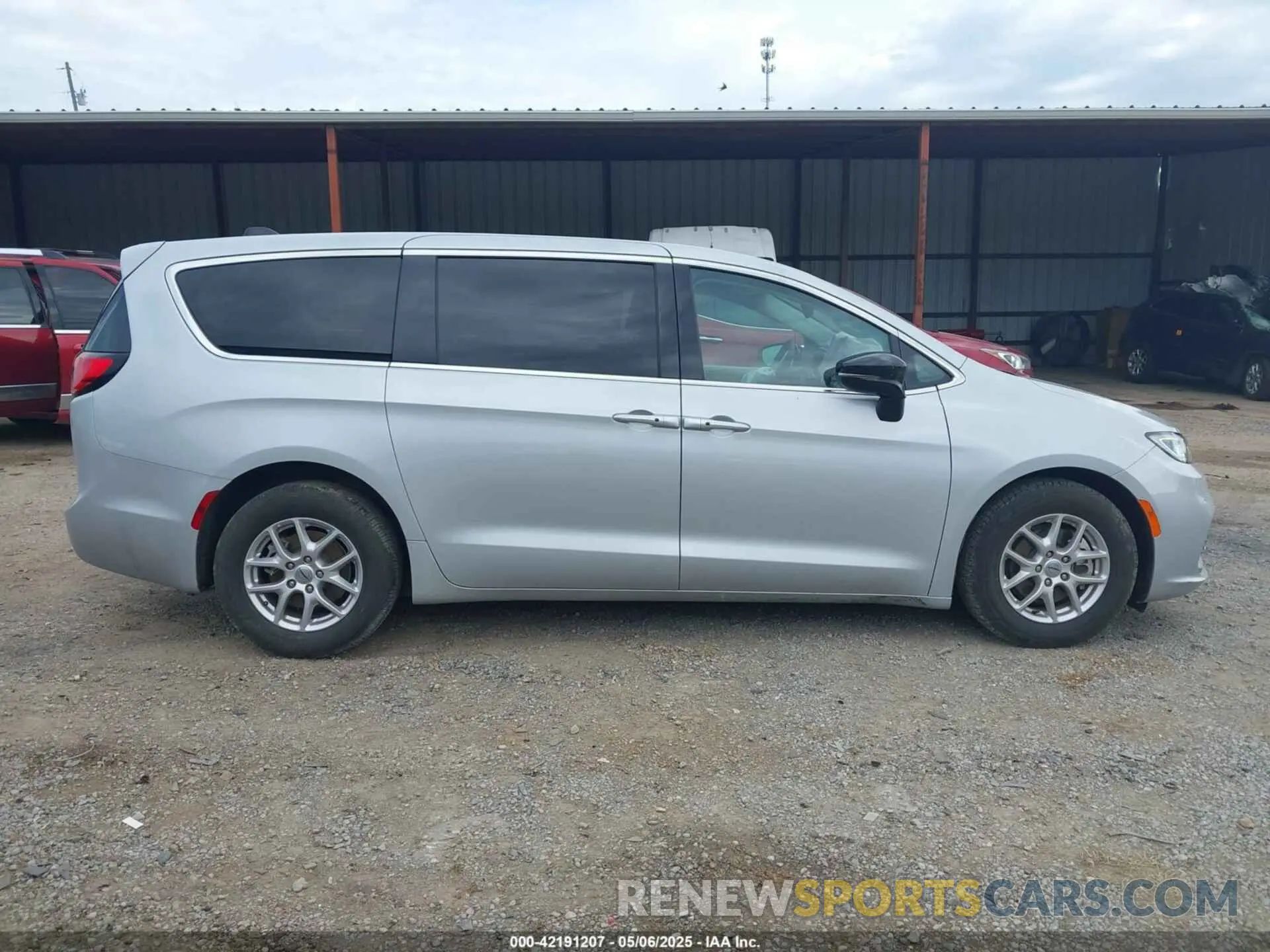 14 fotografías del automóvil dañado 2C4RC1BG8RR132876 CHRYSLER PACIFICA 2024