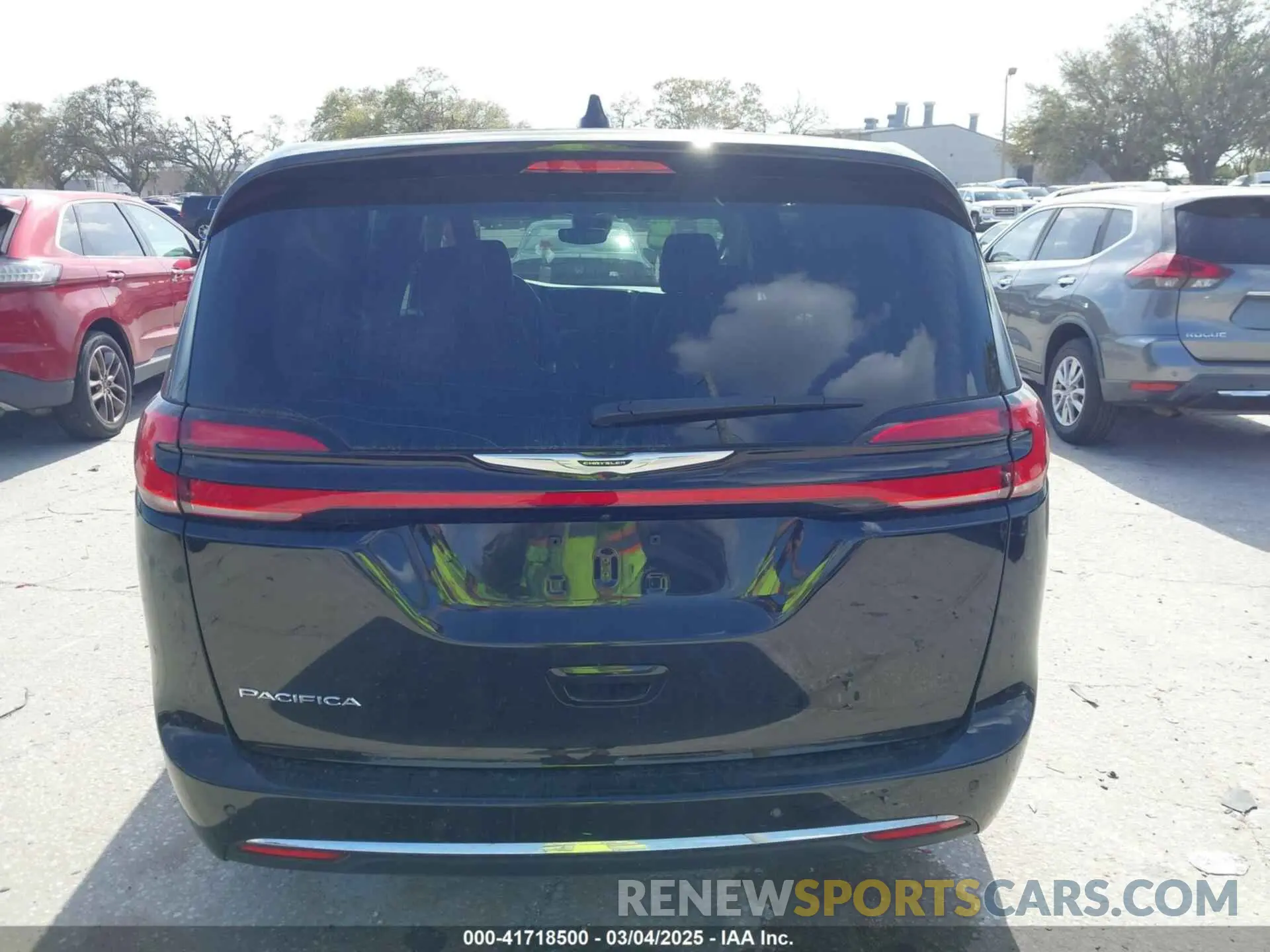 16 fotografías del automóvil dañado 2C4RC1BG8RR136054 CHRYSLER PACIFICA 2024