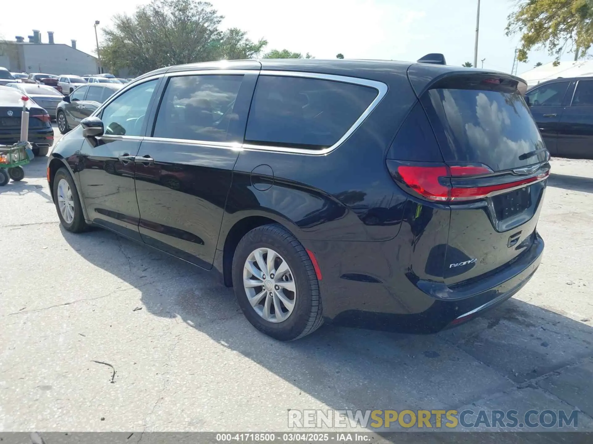 3 fotografías del automóvil dañado 2C4RC1BG8RR136054 CHRYSLER PACIFICA 2024