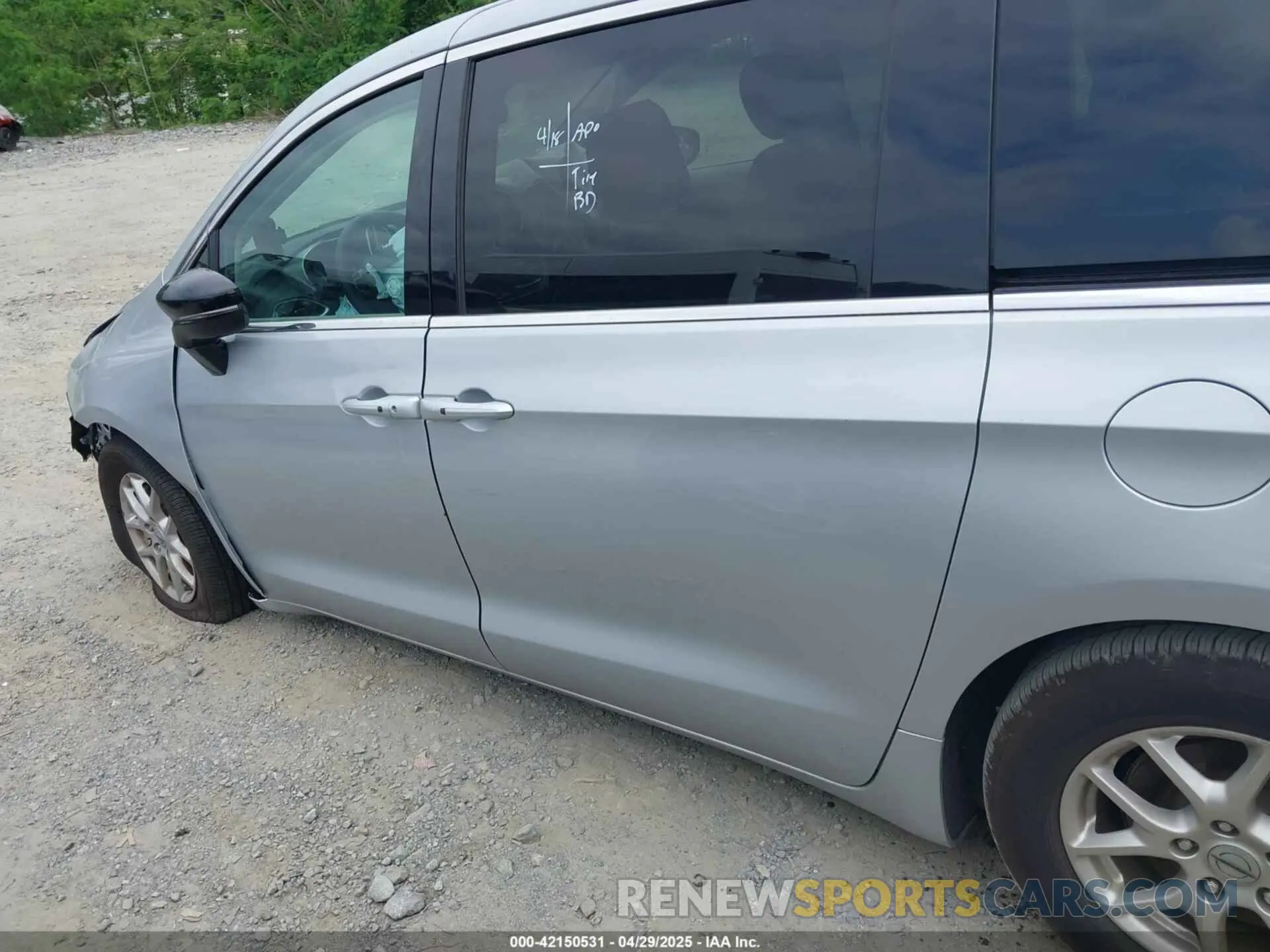 14 fotografías del automóvil dañado 2C4RC1BG8RR139066 CHRYSLER PACIFICA 2024