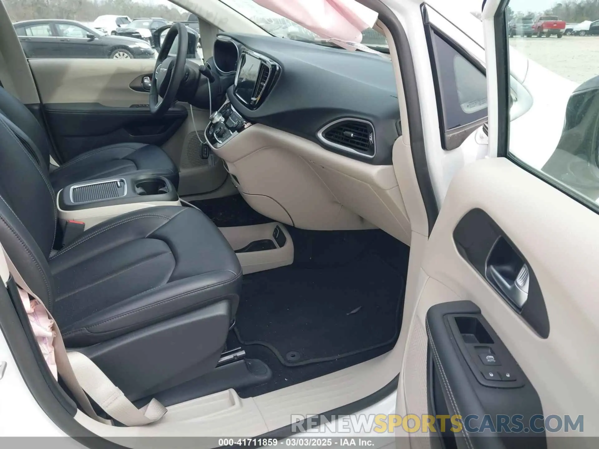 5 fotografías del automóvil dañado 2C4RC1BG8RR167501 CHRYSLER PACIFICA 2024