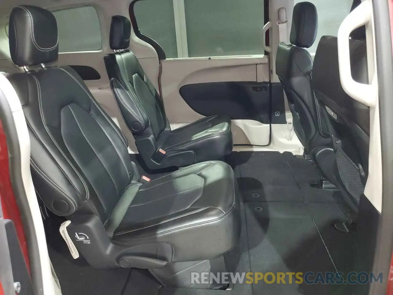 11 fotografías del automóvil dañado 2C4RC1BG8RR179471 CHRYSLER PACIFICA 2024