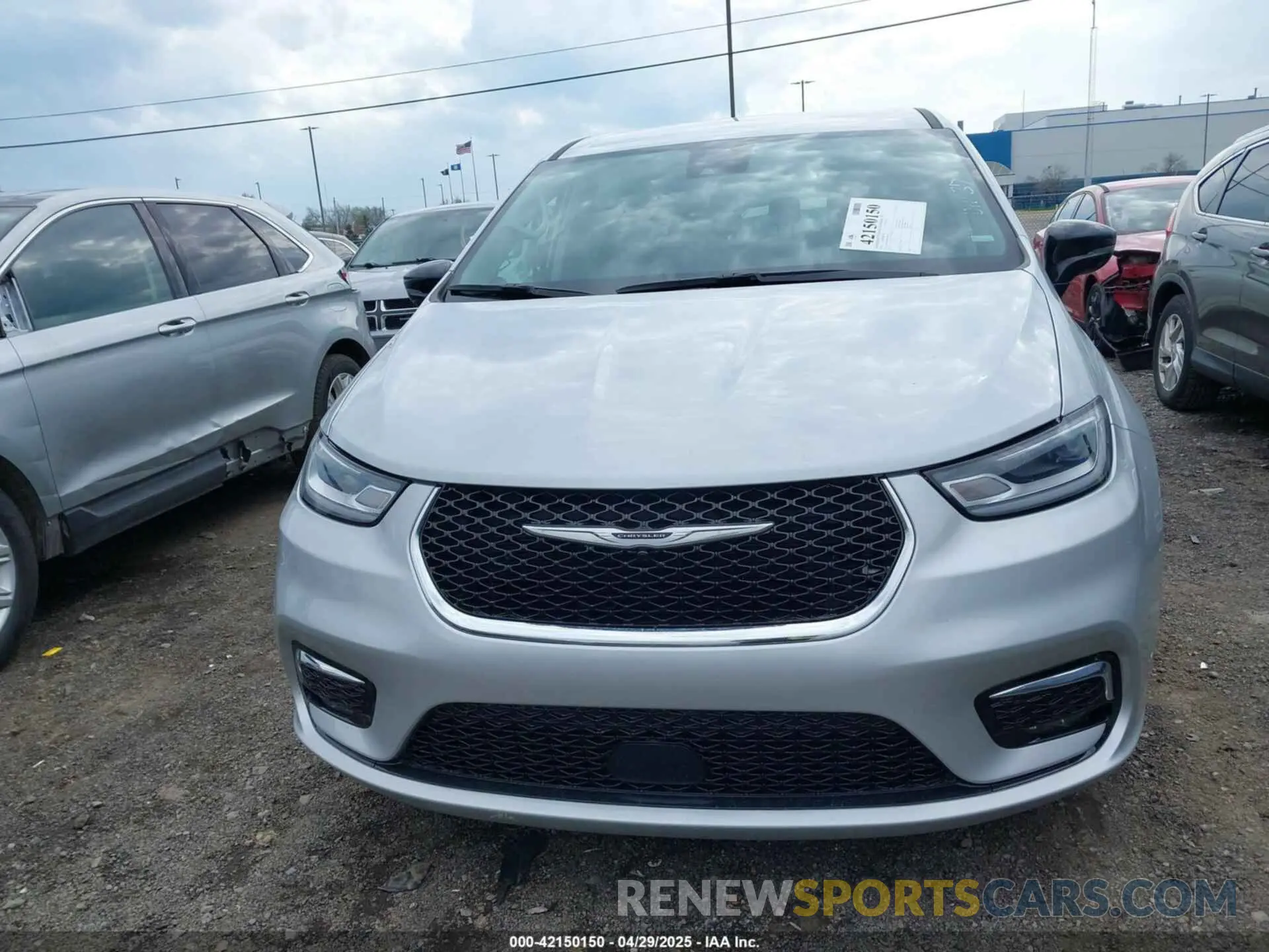 12 fotografías del automóvil dañado 2C4RC1BG8RR186632 CHRYSLER PACIFICA 2024
