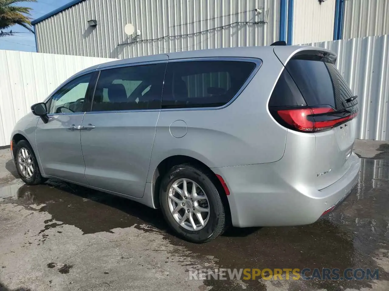 2 fotografías del automóvil dañado 2C4RC1BG9RR148004 CHRYSLER PACIFICA 2024