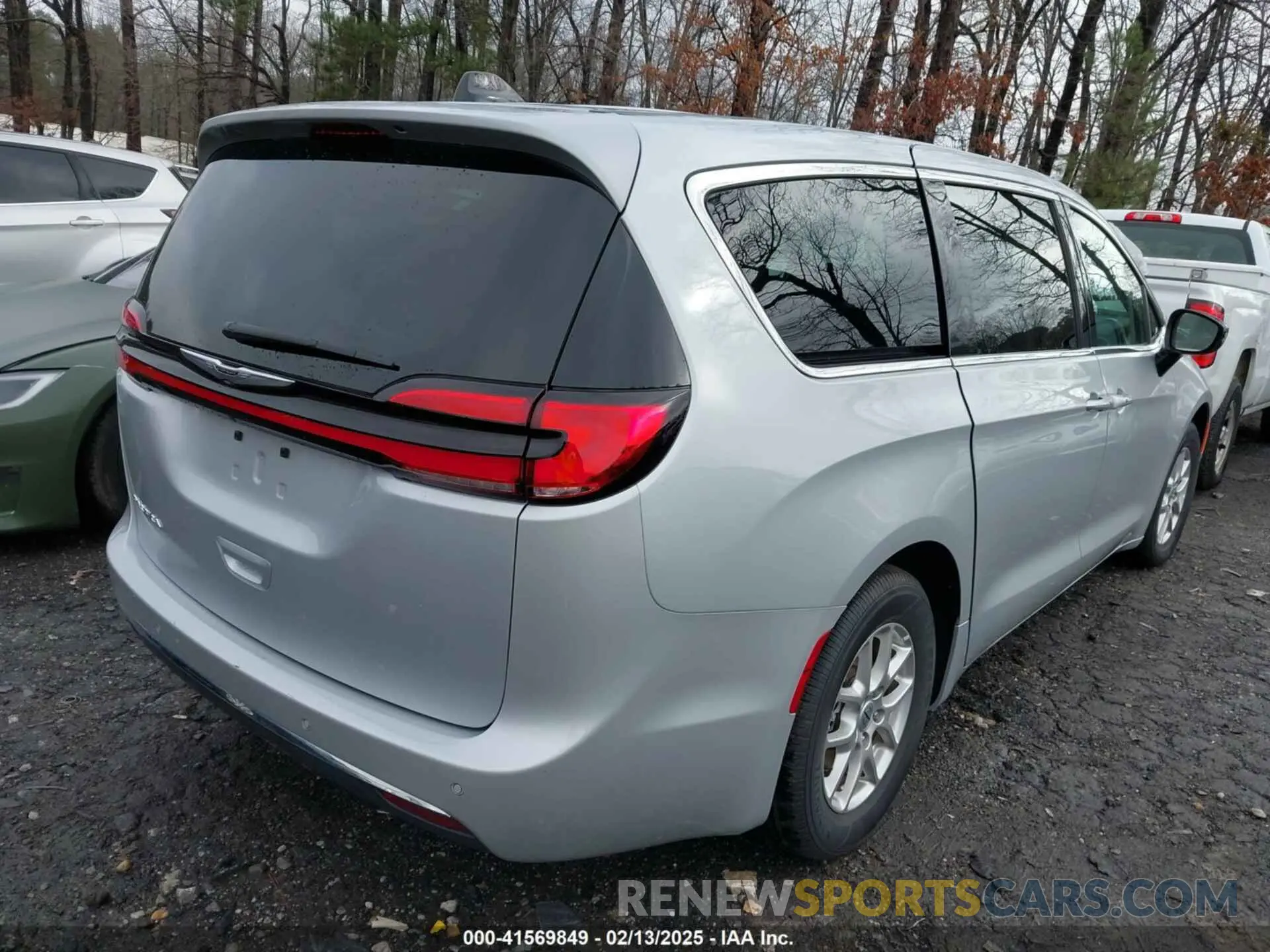 4 fotografías del automóvil dañado 2C4RC1BG9RR149587 CHRYSLER PACIFICA 2024