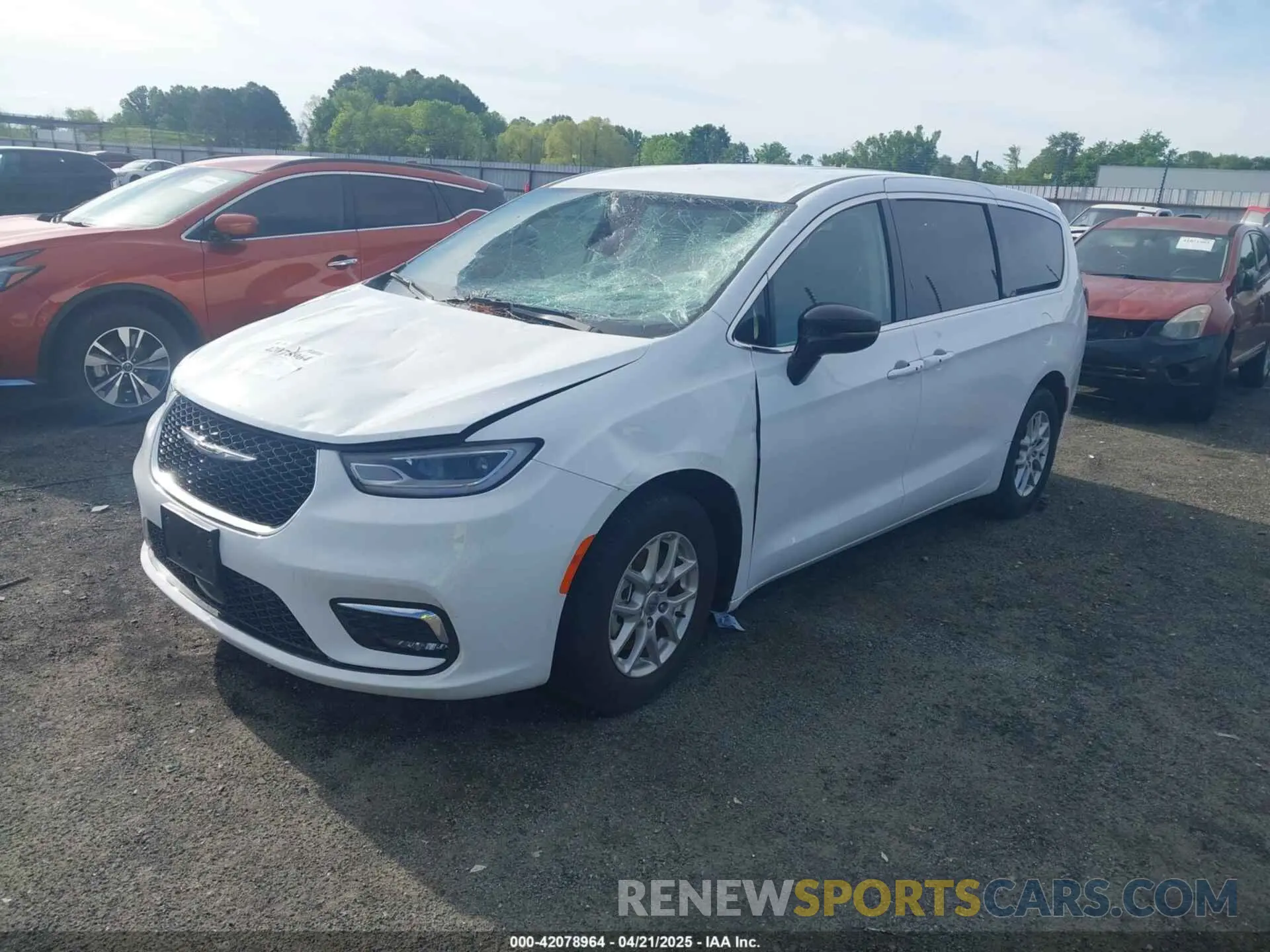 2 fotografías del automóvil dañado 2C4RC1BGXRR124925 CHRYSLER PACIFICA 2024