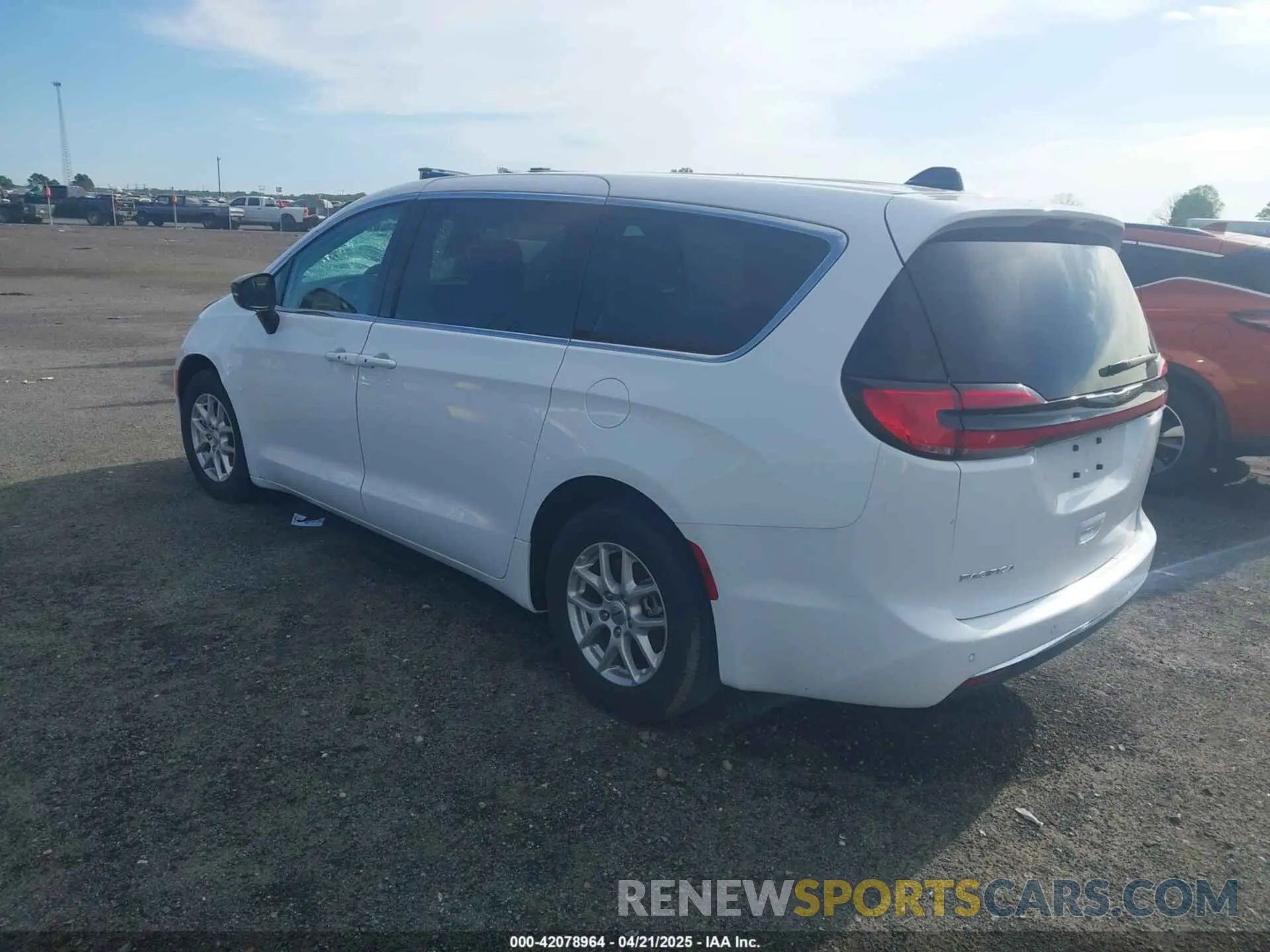 3 fotografías del automóvil dañado 2C4RC1BGXRR124925 CHRYSLER PACIFICA 2024
