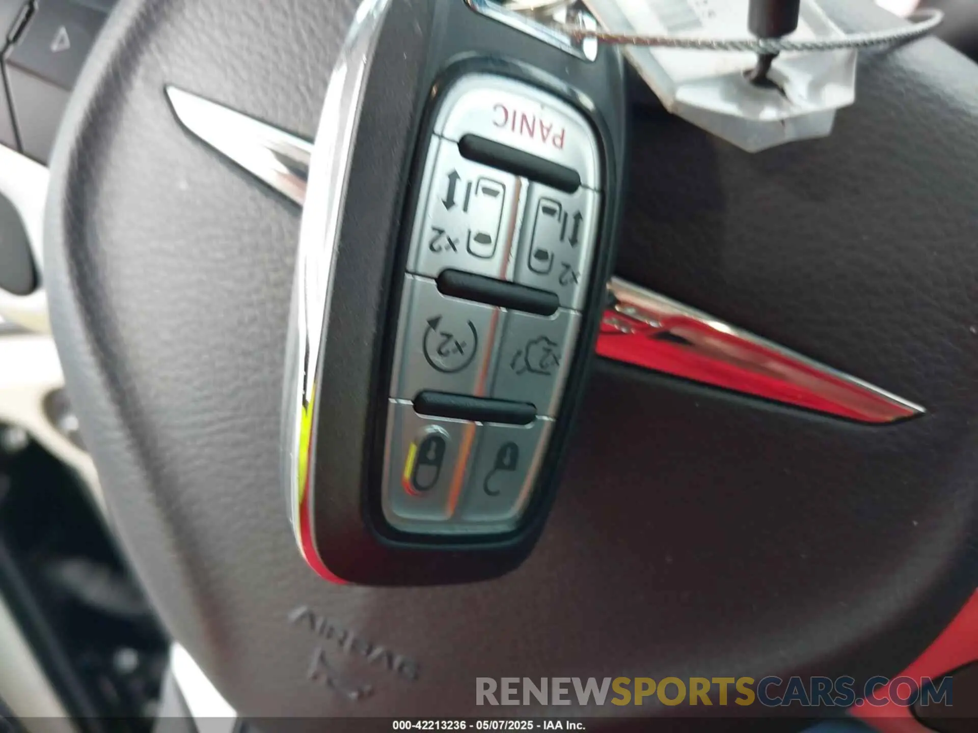 11 fotografías del automóvil dañado 2C4RC1BGXRR135925 CHRYSLER PACIFICA 2024