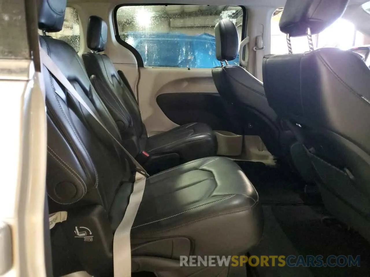 11 fotografías del automóvil dañado 2C4RC1BGXRR155589 CHRYSLER PACIFICA 2024