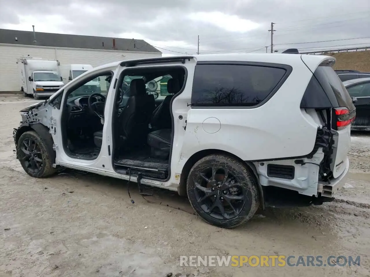 2 fotografías del automóvil dañado 2C4RC1BGXRR159903 CHRYSLER PACIFICA 2024