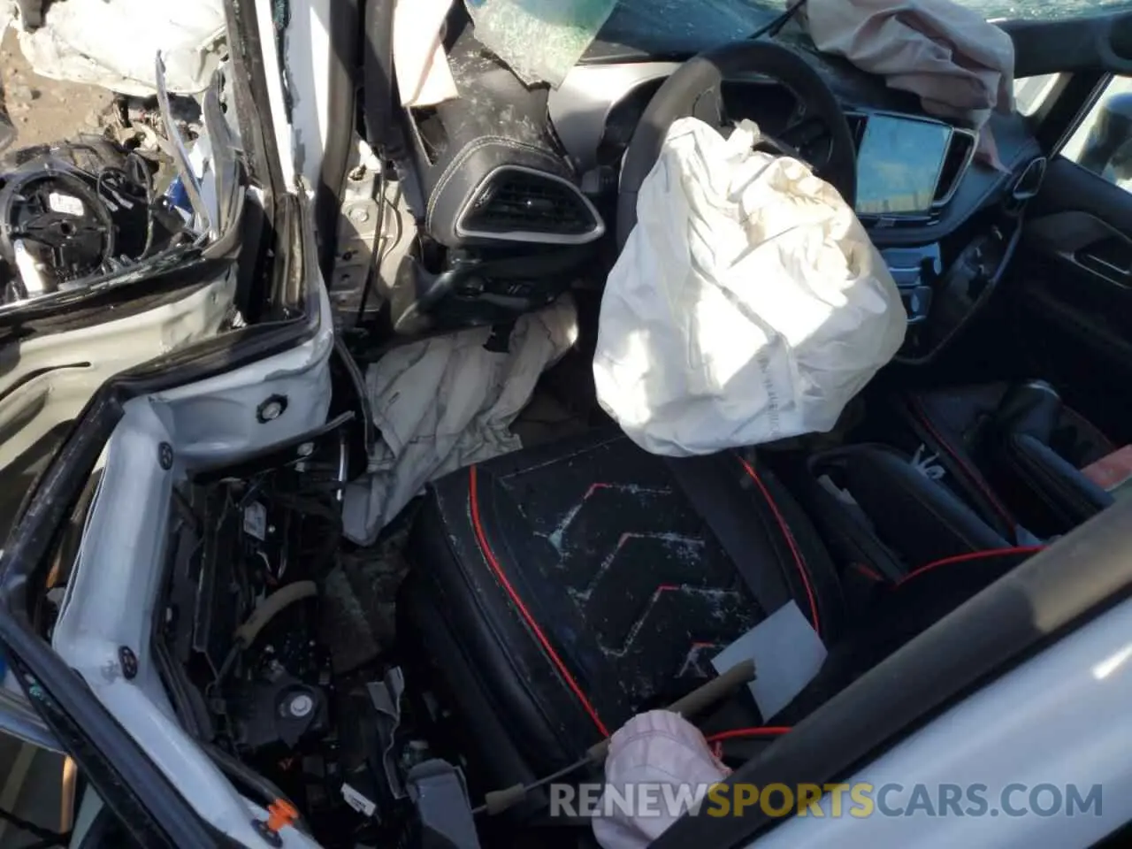 8 fotografías del automóvil dañado 2C4RC1FG3RR126350 CHRYSLER PACIFICA 2024