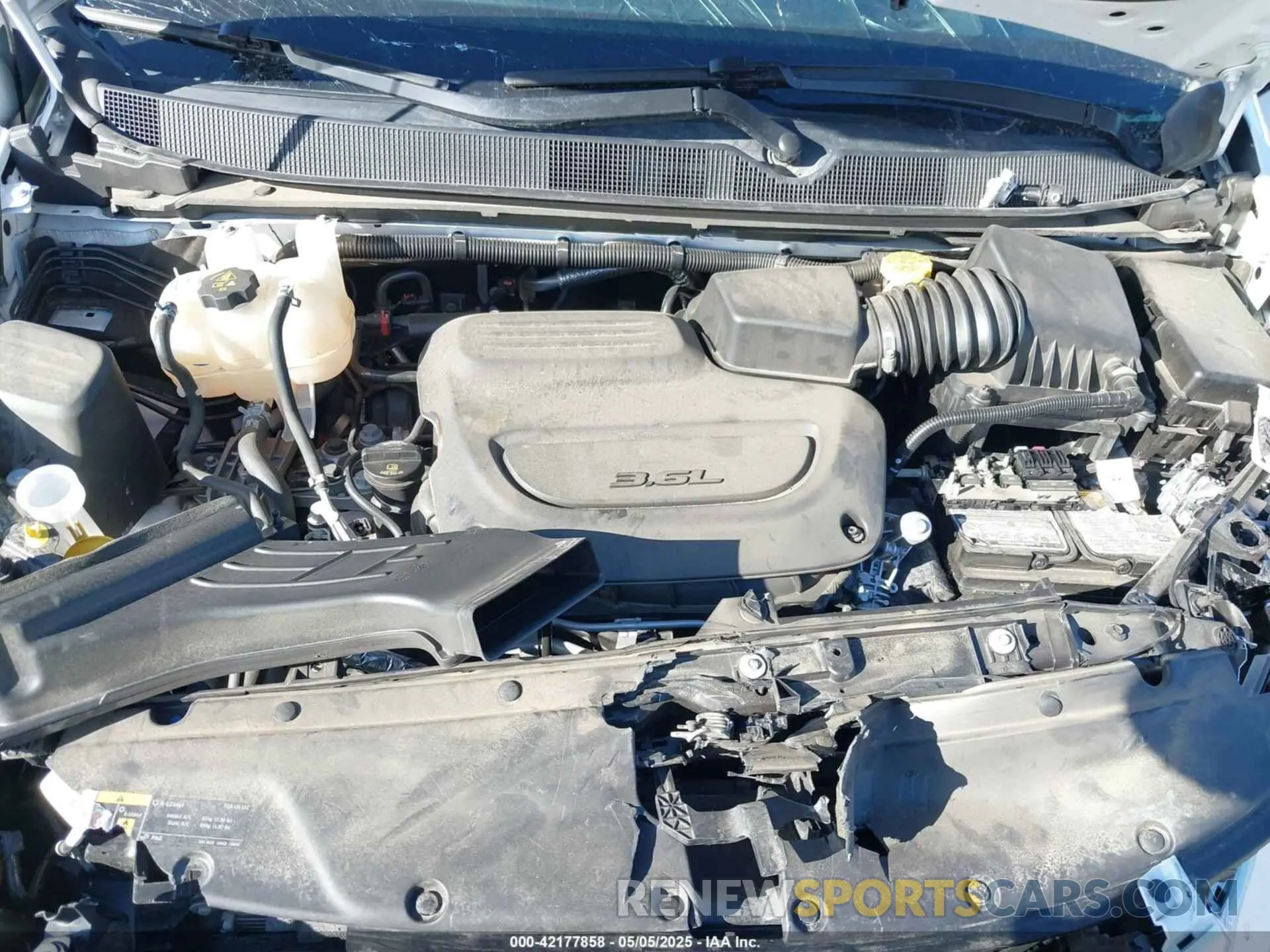 10 fotografías del automóvil dañado 2C4RC1FG3RR144993 CHRYSLER PACIFICA 2024