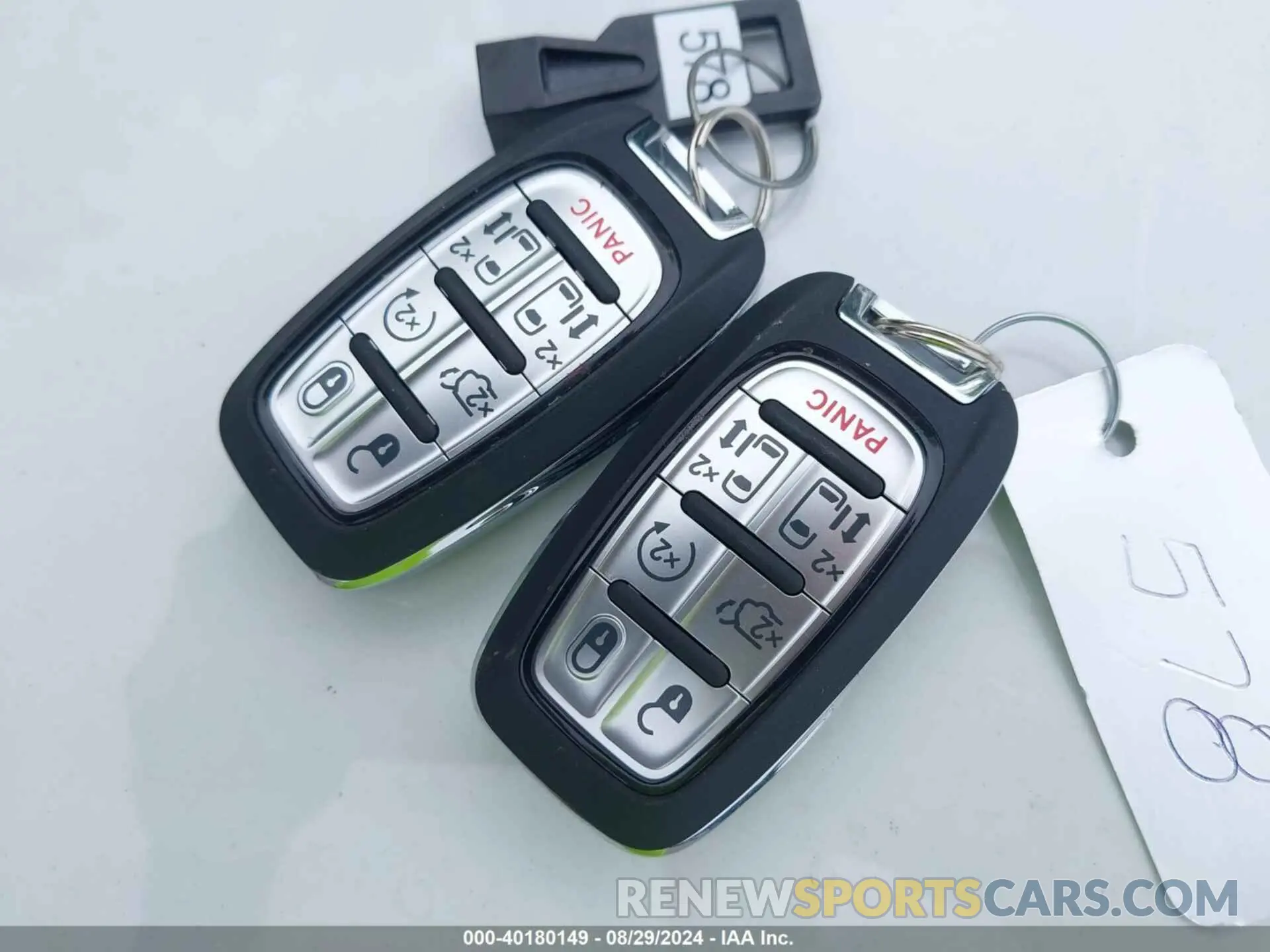 11 fotografías del automóvil dañado 2C4RC1FG5RR122638 CHRYSLER PACIFICA 2024