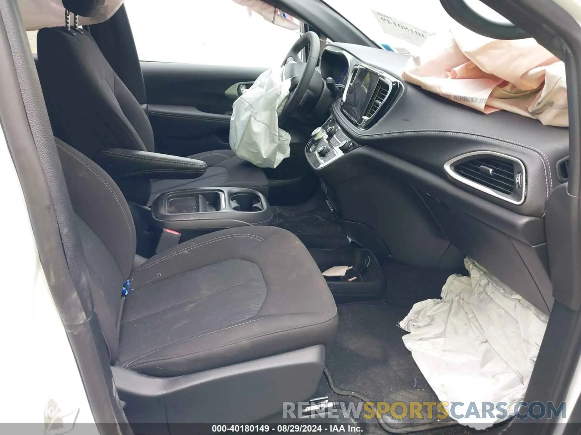 5 fotografías del automóvil dañado 2C4RC1FG5RR122638 CHRYSLER PACIFICA 2024