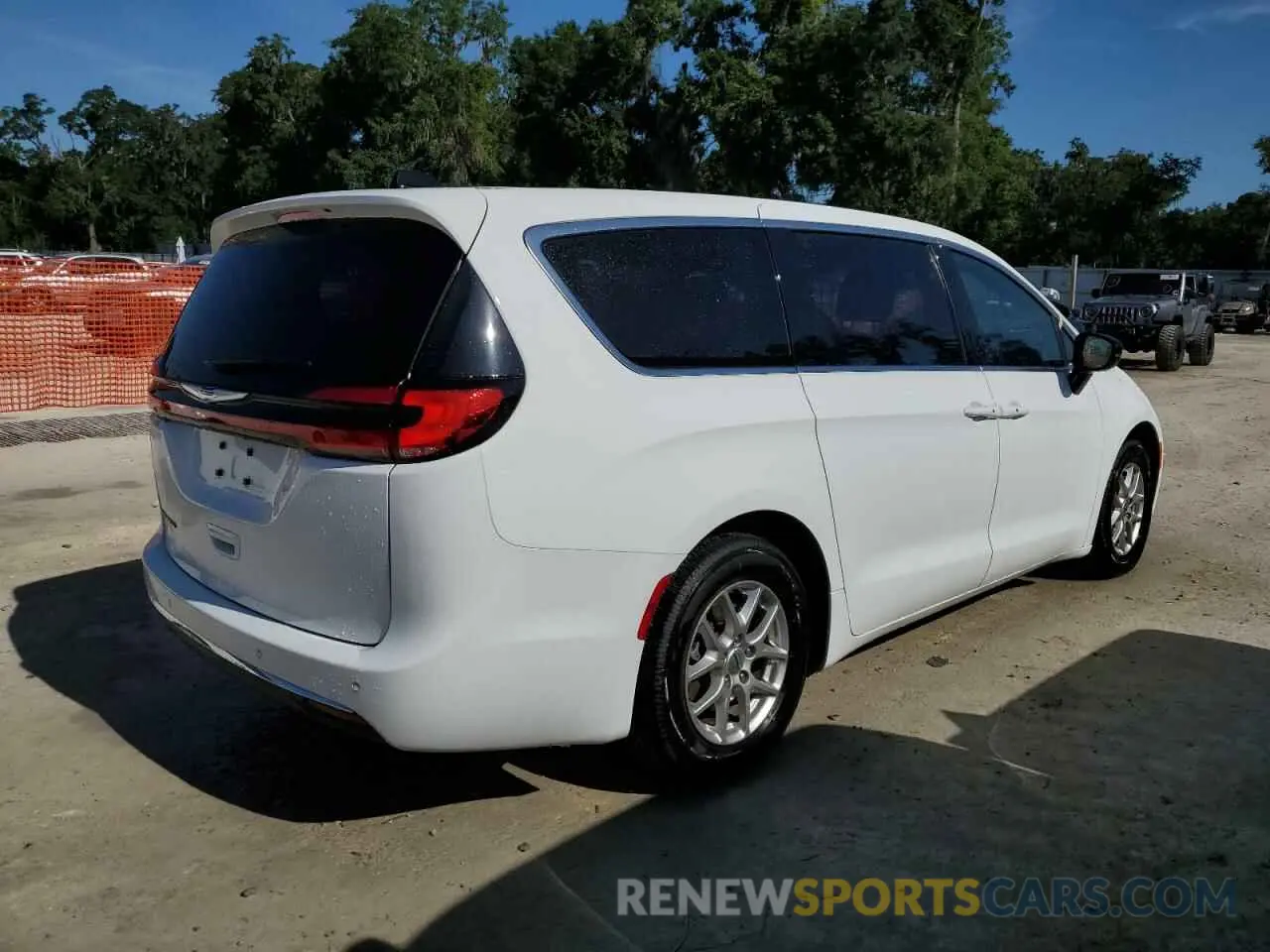 3 fotografías del automóvil dañado 2C4RC1FG8RR170117 CHRYSLER PACIFICA 2024