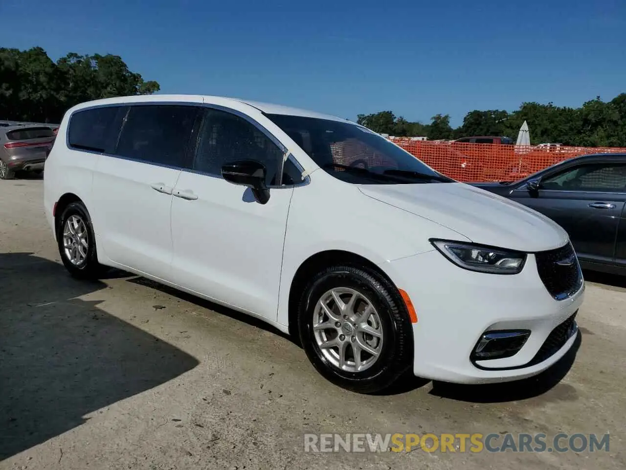 4 fotografías del automóvil dañado 2C4RC1FG8RR170117 CHRYSLER PACIFICA 2024