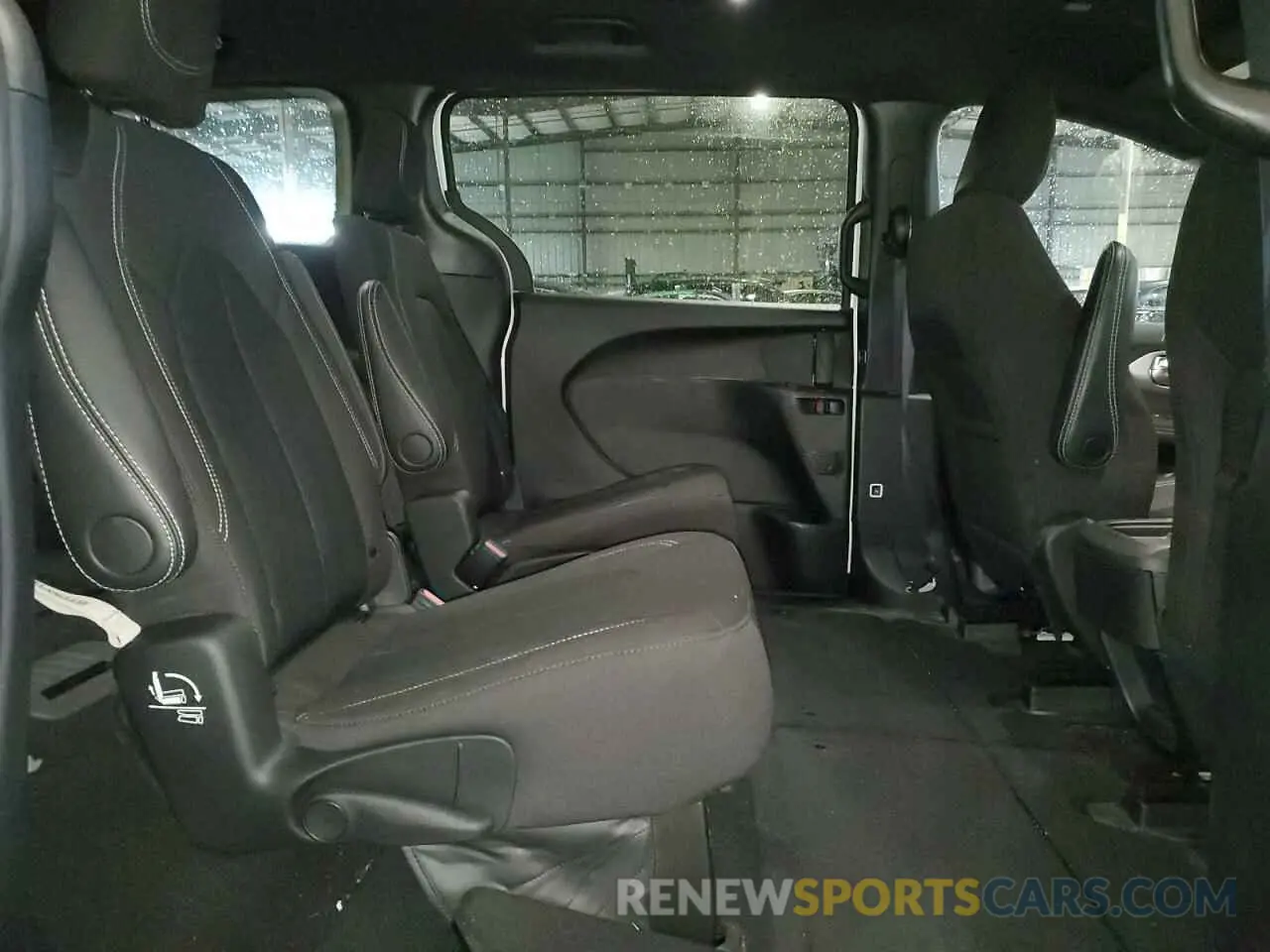 11 fotografías del automóvil dañado 2C4RC1FGXRR119492 CHRYSLER PACIFICA 2024
