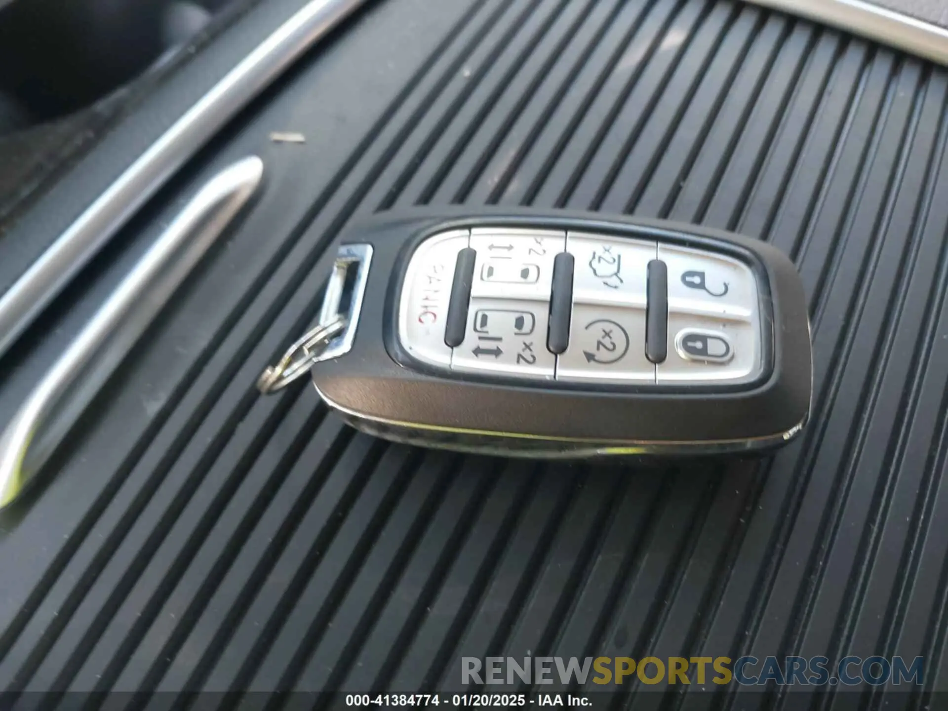 11 fotografías del automóvil dañado 2C4RC1GG1RR181006 CHRYSLER PACIFICA 2024