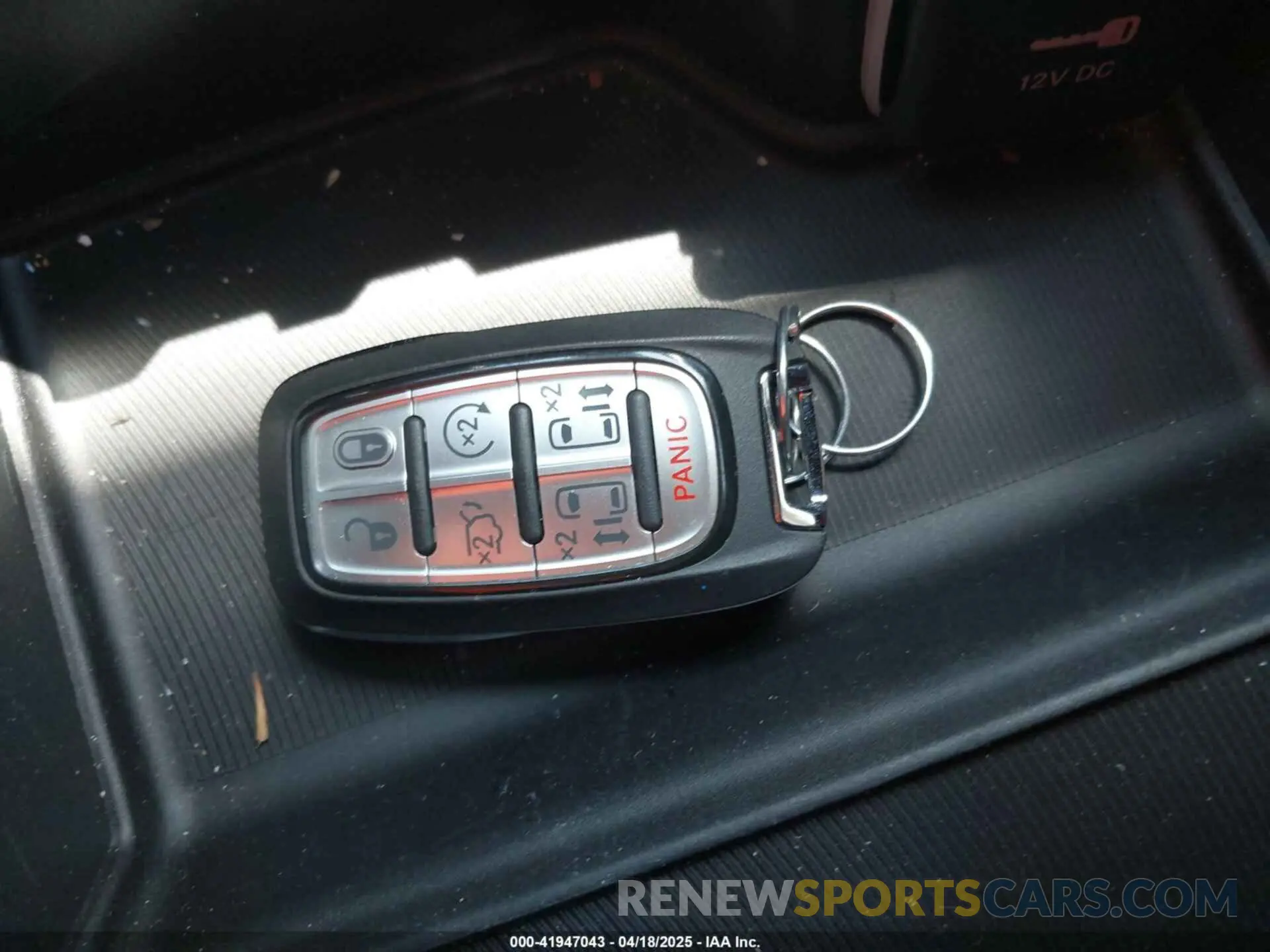 11 fotografías del automóvil dañado 2C4RC1GG3RR128050 CHRYSLER PACIFICA 2024