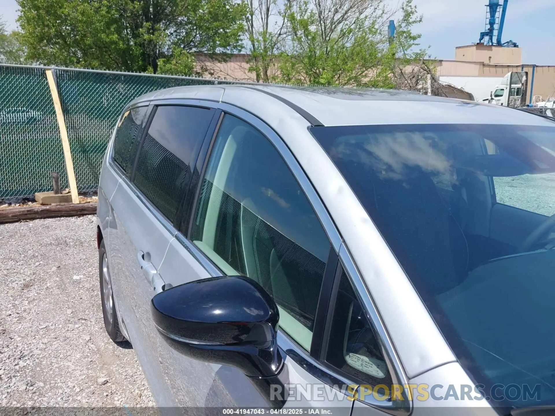 18 fotografías del automóvil dañado 2C4RC1GG3RR128050 CHRYSLER PACIFICA 2024