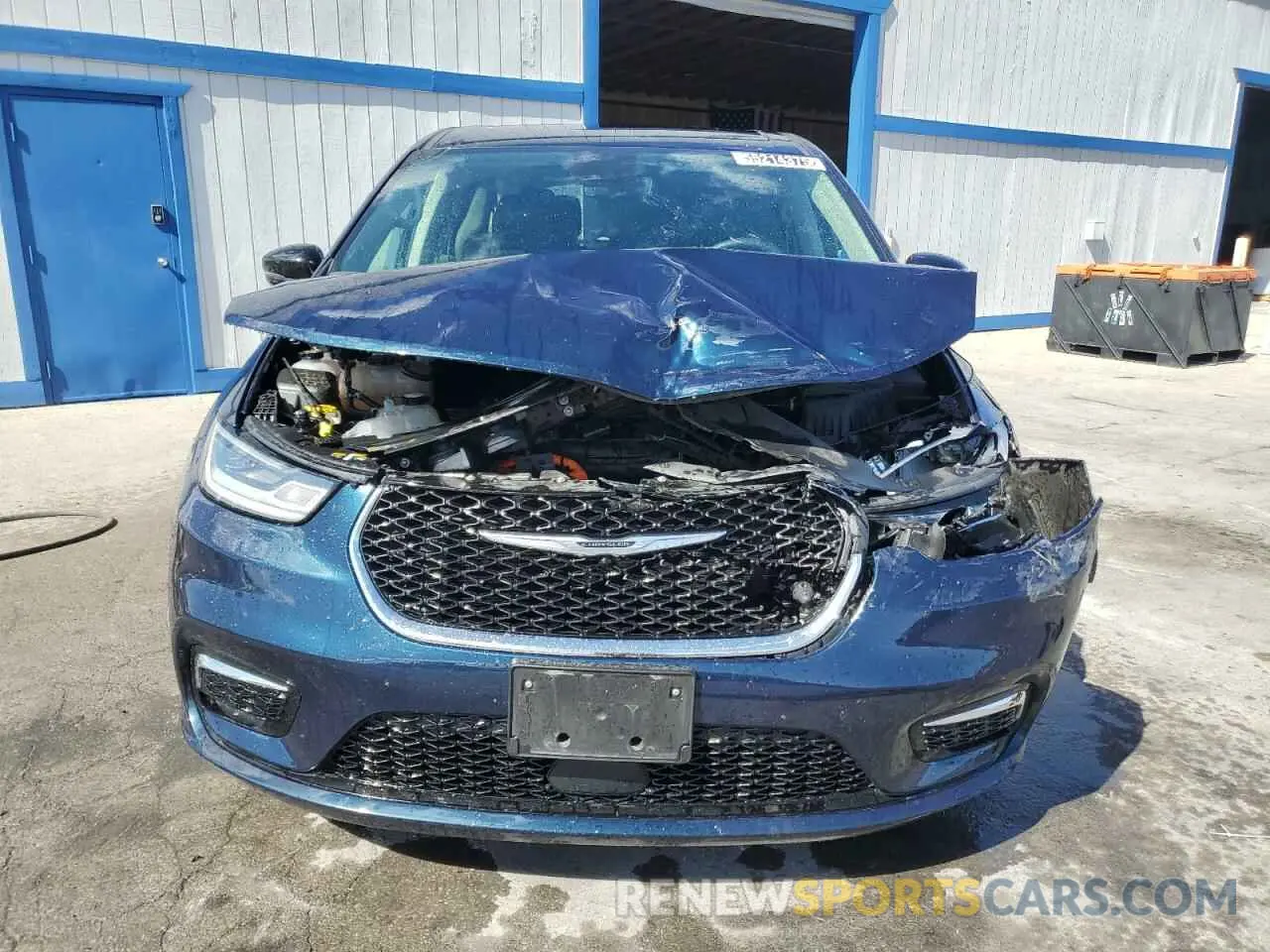 5 fotografías del automóvil dañado 2C4RC1S70RR102822 CHRYSLER PACIFICA 2024