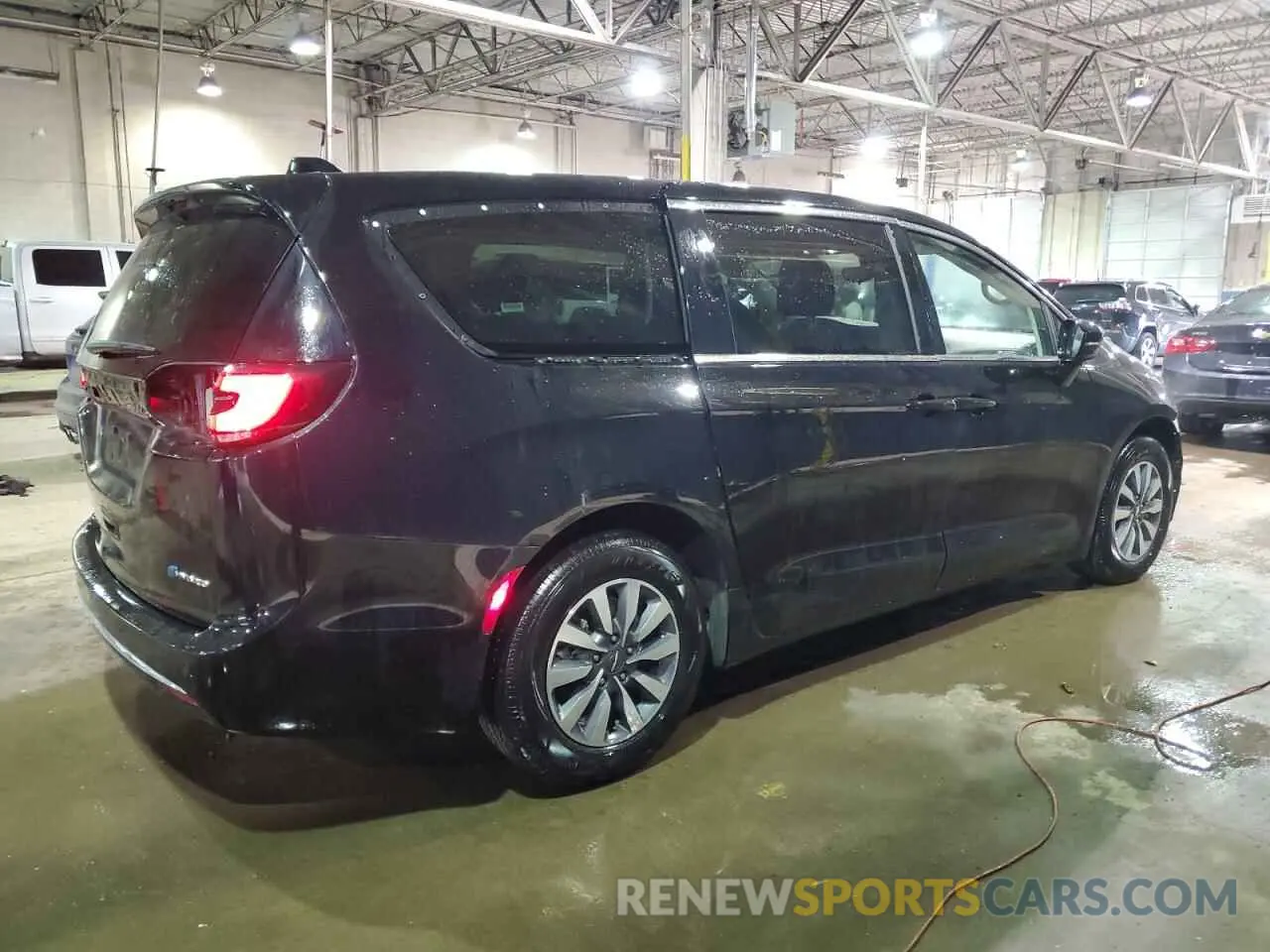 3 fotografías del automóvil dañado 2C4RC1S71RR130659 CHRYSLER PACIFICA 2024