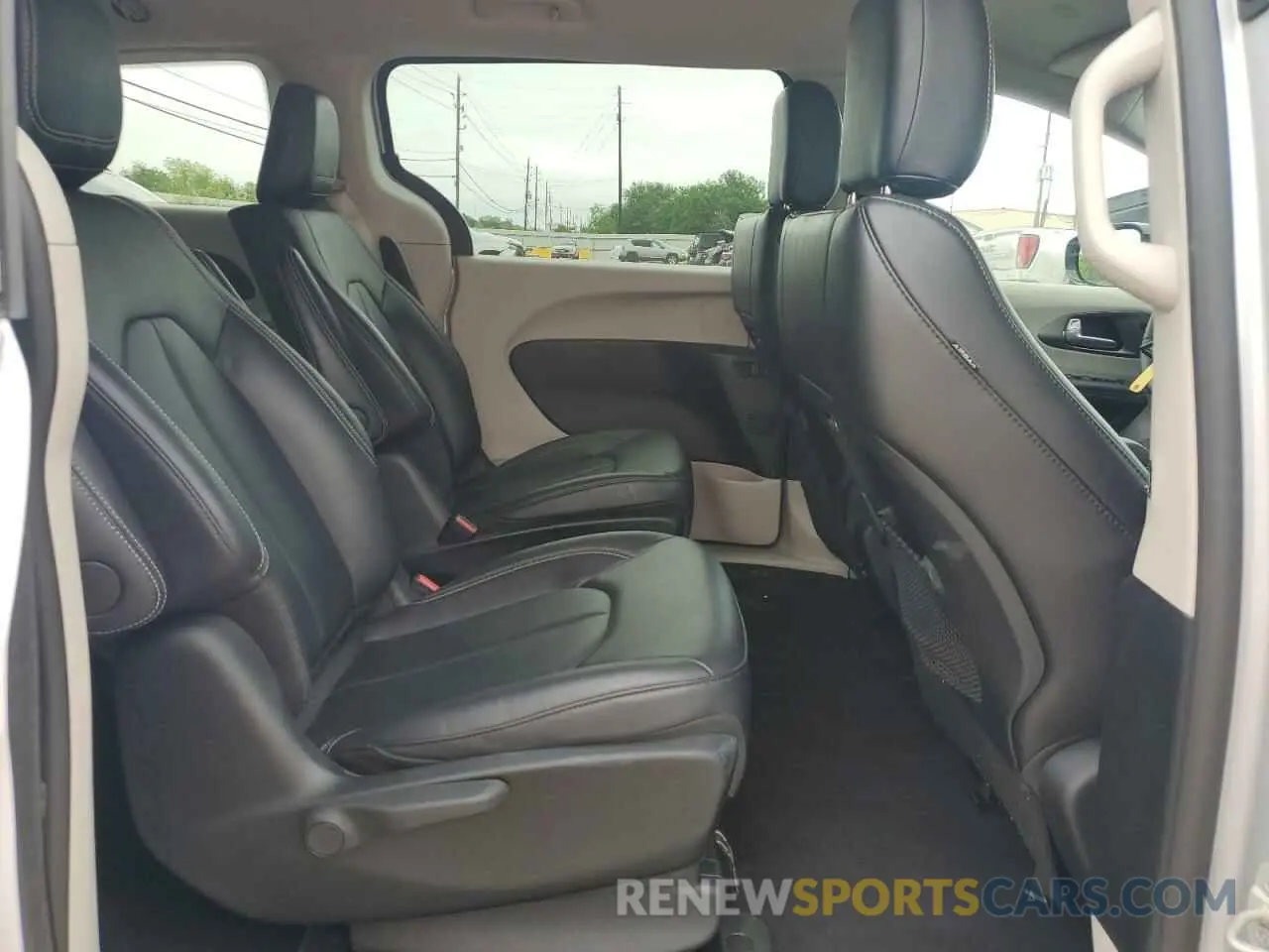 11 fotografías del automóvil dañado 2C4RC1S71RR157120 CHRYSLER PACIFICA 2024