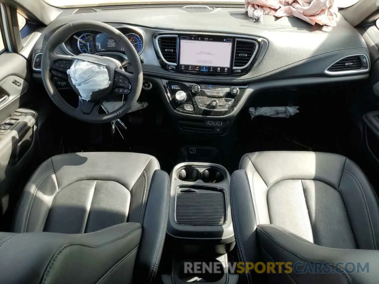 8 fotografías del automóvil dañado 2C4RC1S77RR138300 CHRYSLER PACIFICA 2024
